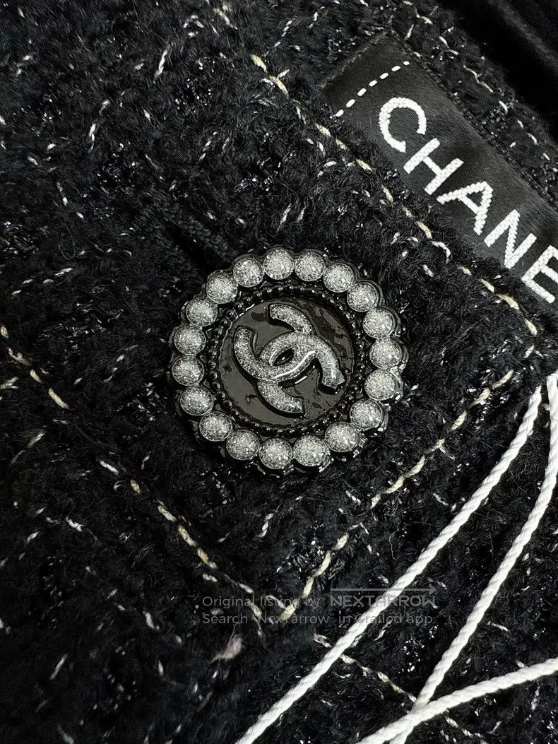 Chanel Chanel 24B black tweed straight trousers Size 25" / US 0 / IT 36 - 4 Thumbnail
