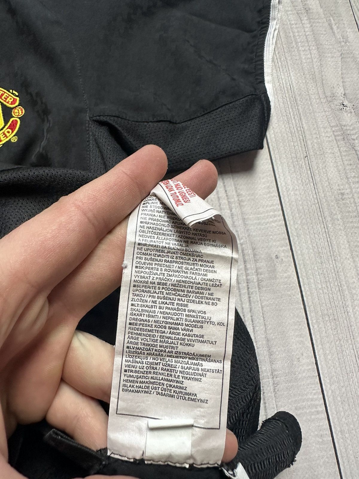 Nike × Vintage Vintage Nike Manchester United kids Xs black soccer jersey Size US XS / EU 42 / 0 - 6 Thumbnail