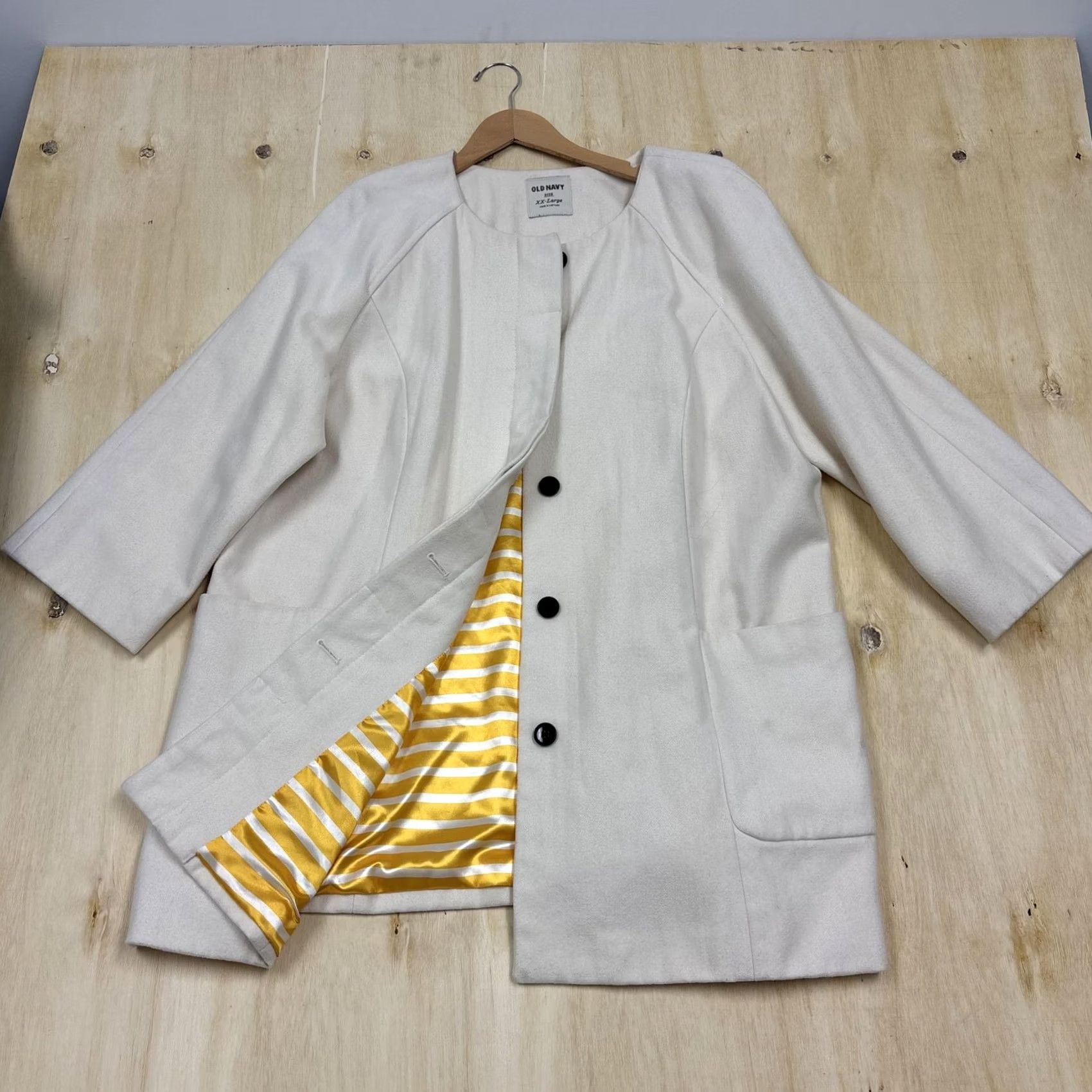 Old Navy Old Navy Coat Womens XXL White Wool Blend Collarless 3/4 Sleeve Pea Overcoat Size XXL / US 16-18 / IT 52-54 - 2 Thumbnail