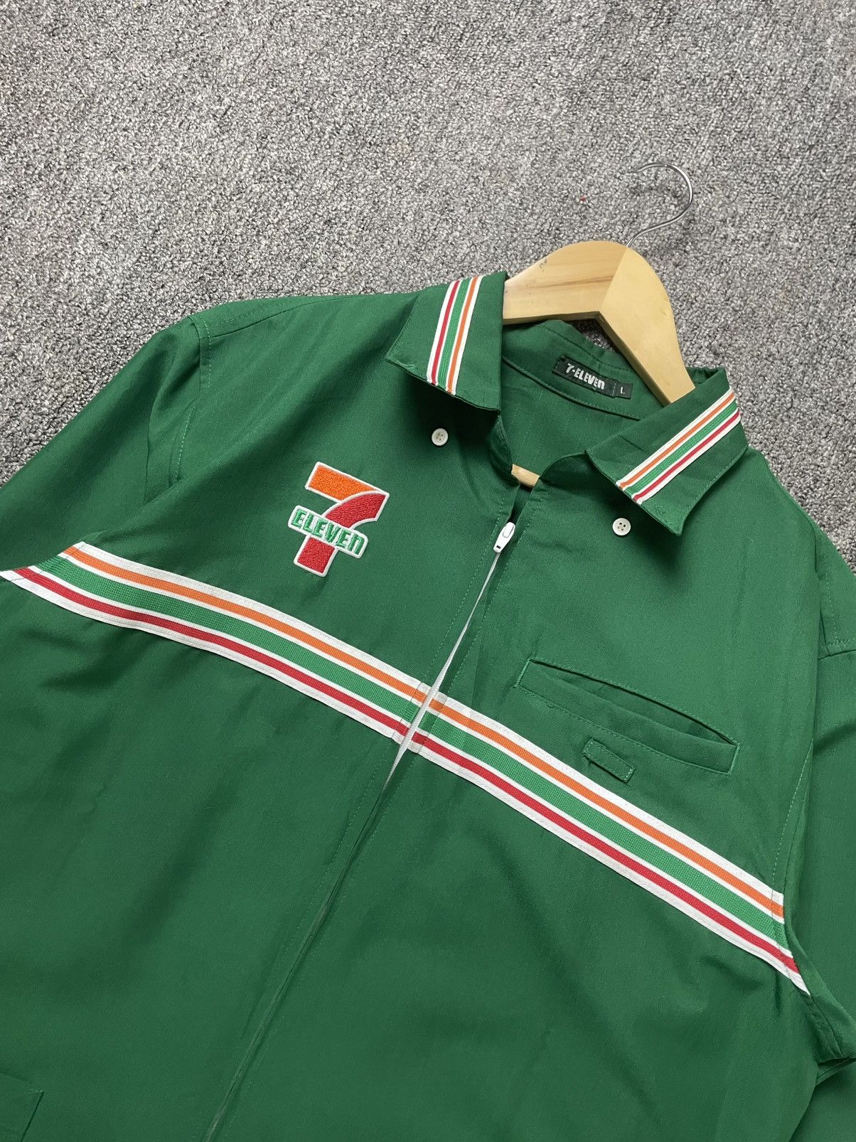 Japanese Brand Japanese Brand 7 Eleven Uniform Shirt (180) Size US L / EU 52-54 / 3 - 2 Thumbnail
