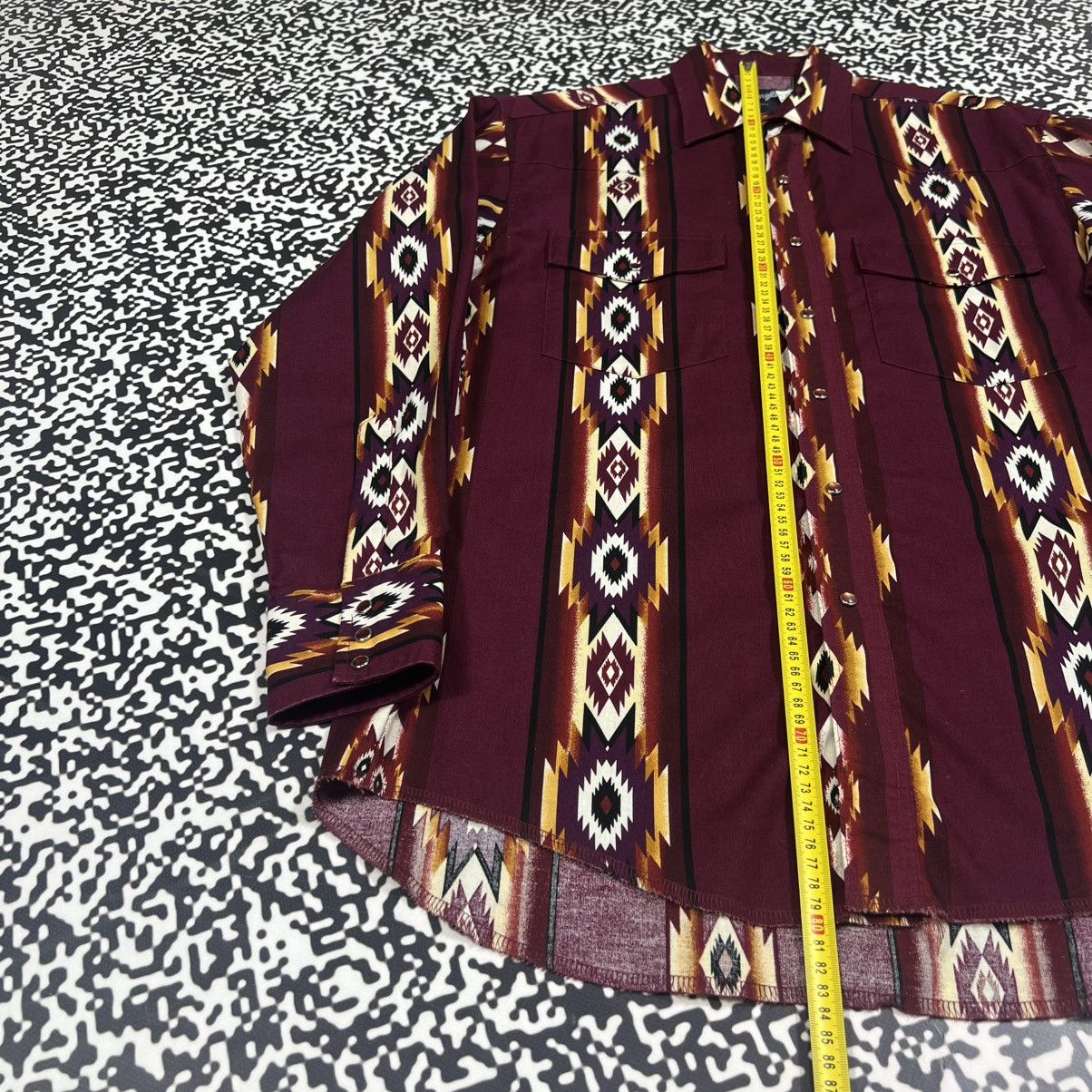 Vintage Vintage 90s Wrangler Western Aztec Shirt Rare Retro Style Size US M / EU 48-50 / 2 - 15 Thumbnail