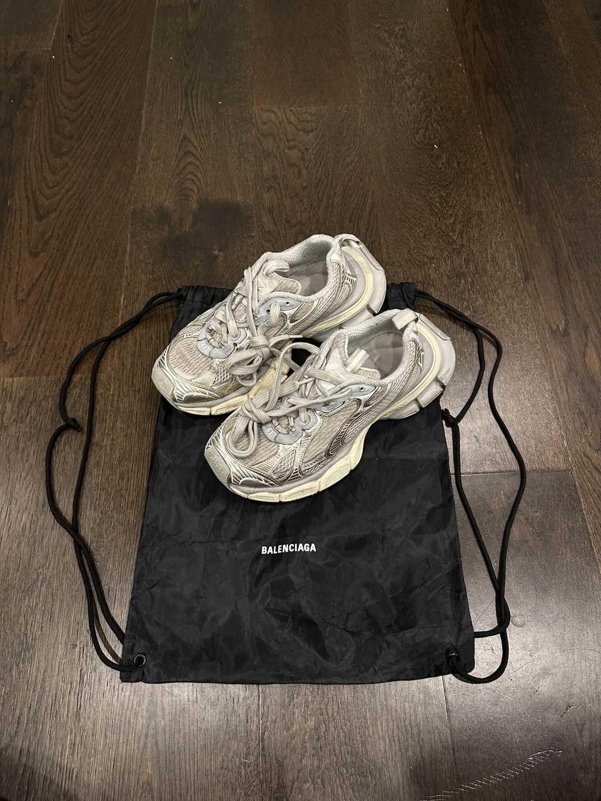 Balenciaga Balenciaga 3XL Grey Size US 8 / EU 41 - 1 Thumbnail
