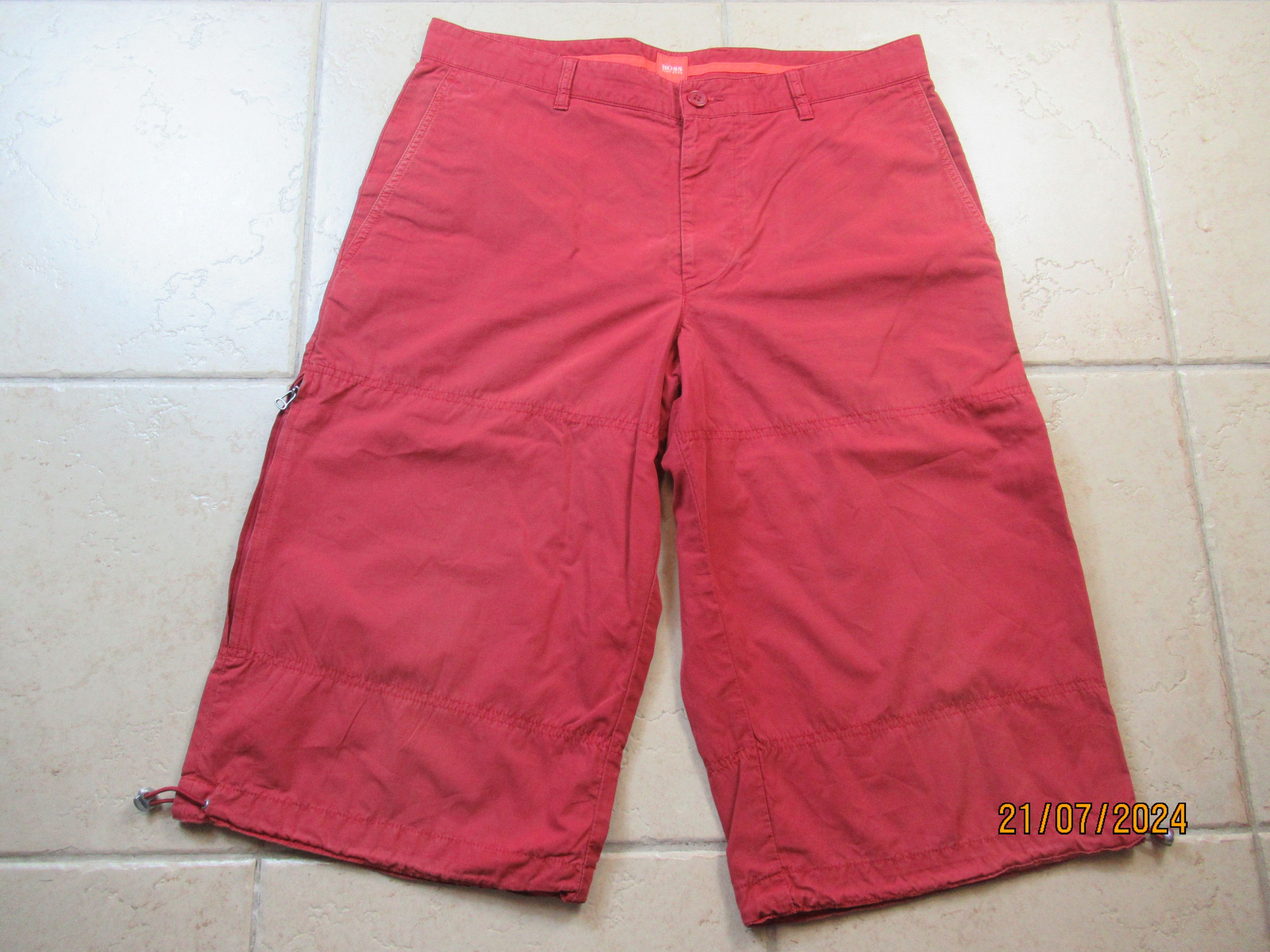 Hugo Boss Hugo Boss Riso red shorts Size US 34 / EU 50 - 1 Thumbnail