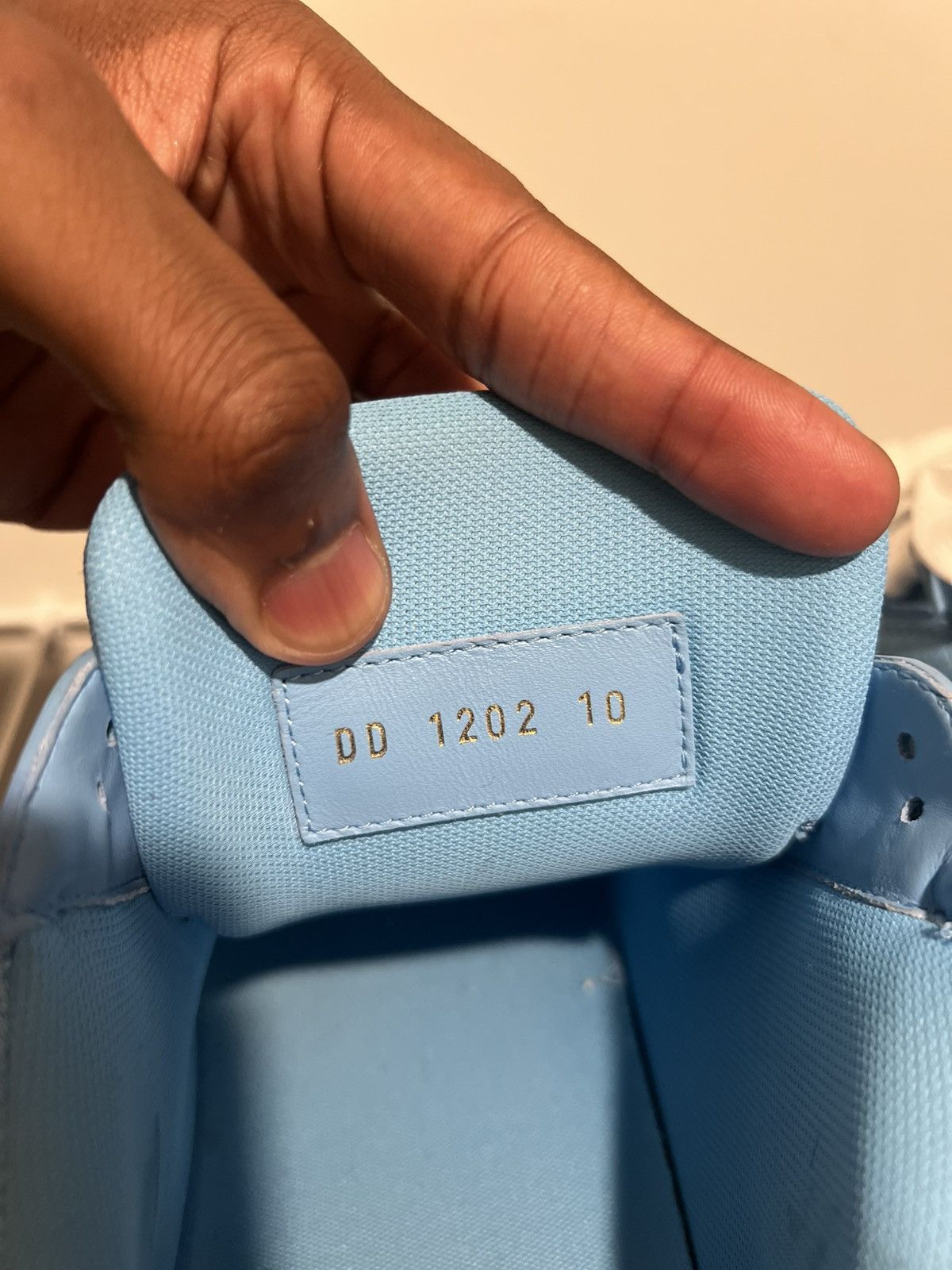 Louis Vuitton Louis Vuitton Trainer ‘SKY BLUE’ Size US 12 / EU 45 - 10 Thumbnail