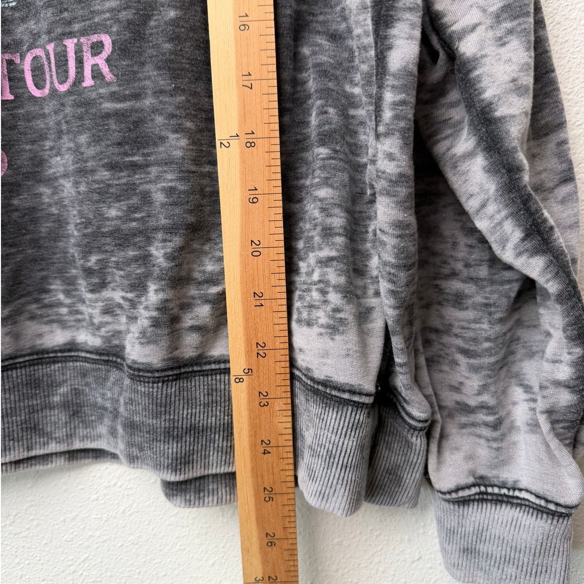 Other Recycled Karma Aerosmith Tour 85 Oversize Long Sleeve Tee Size S / US 4 / IT 40 - 13 Thumbnail
