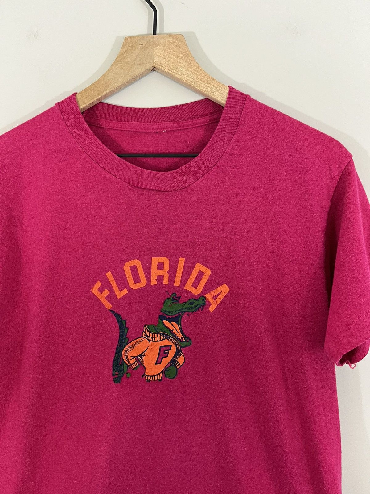Vintage Single Stitch Florida Gators Fuchsia Distressed Tee Size US M / EU 48-50 / 2 - 2 Thumbnail