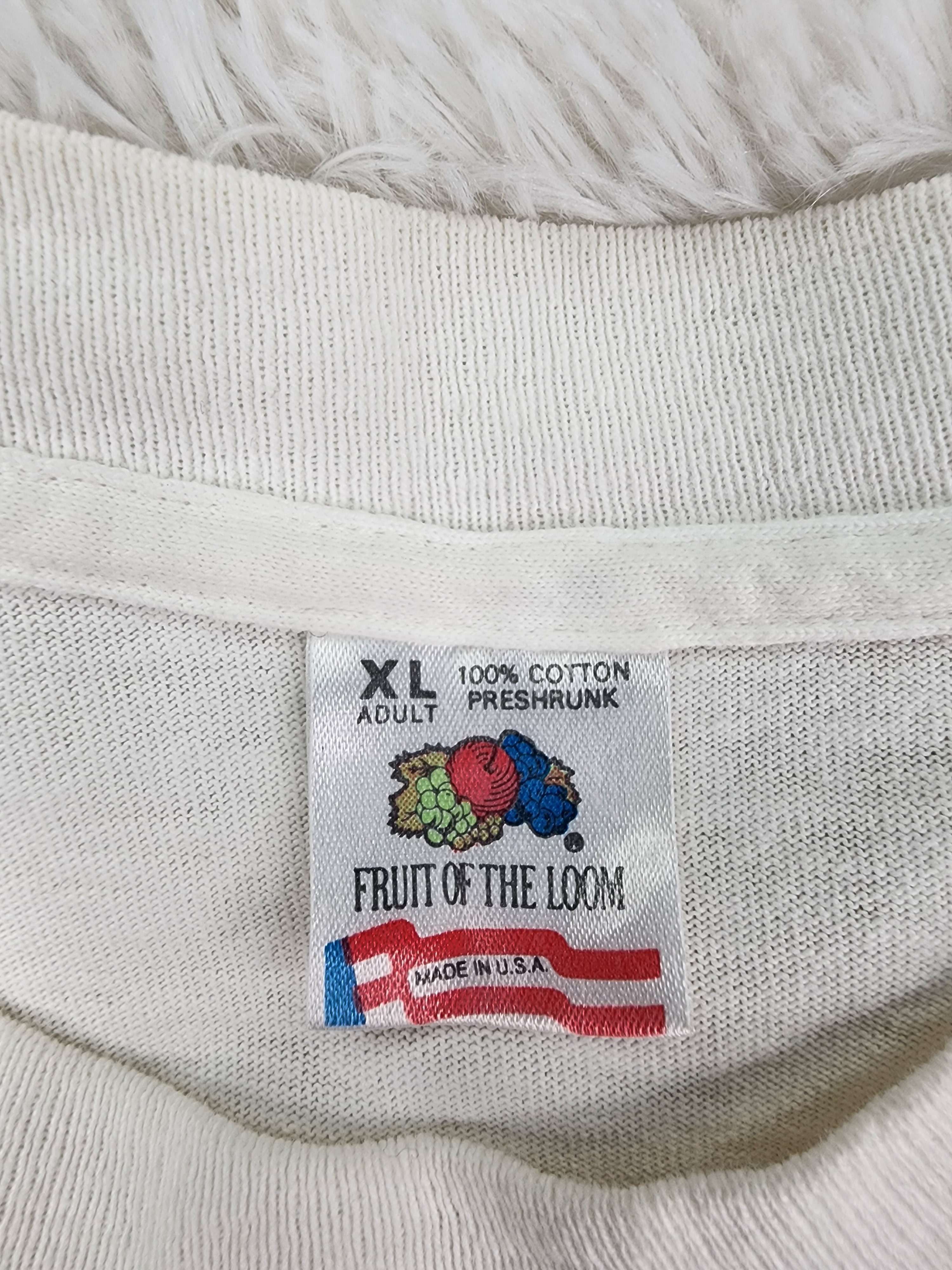 Fruit Of The Loom Vintage Chicago tribune bulls three-mendous champions 1993 Size US XL / EU 56 / 4 - 5 Thumbnail