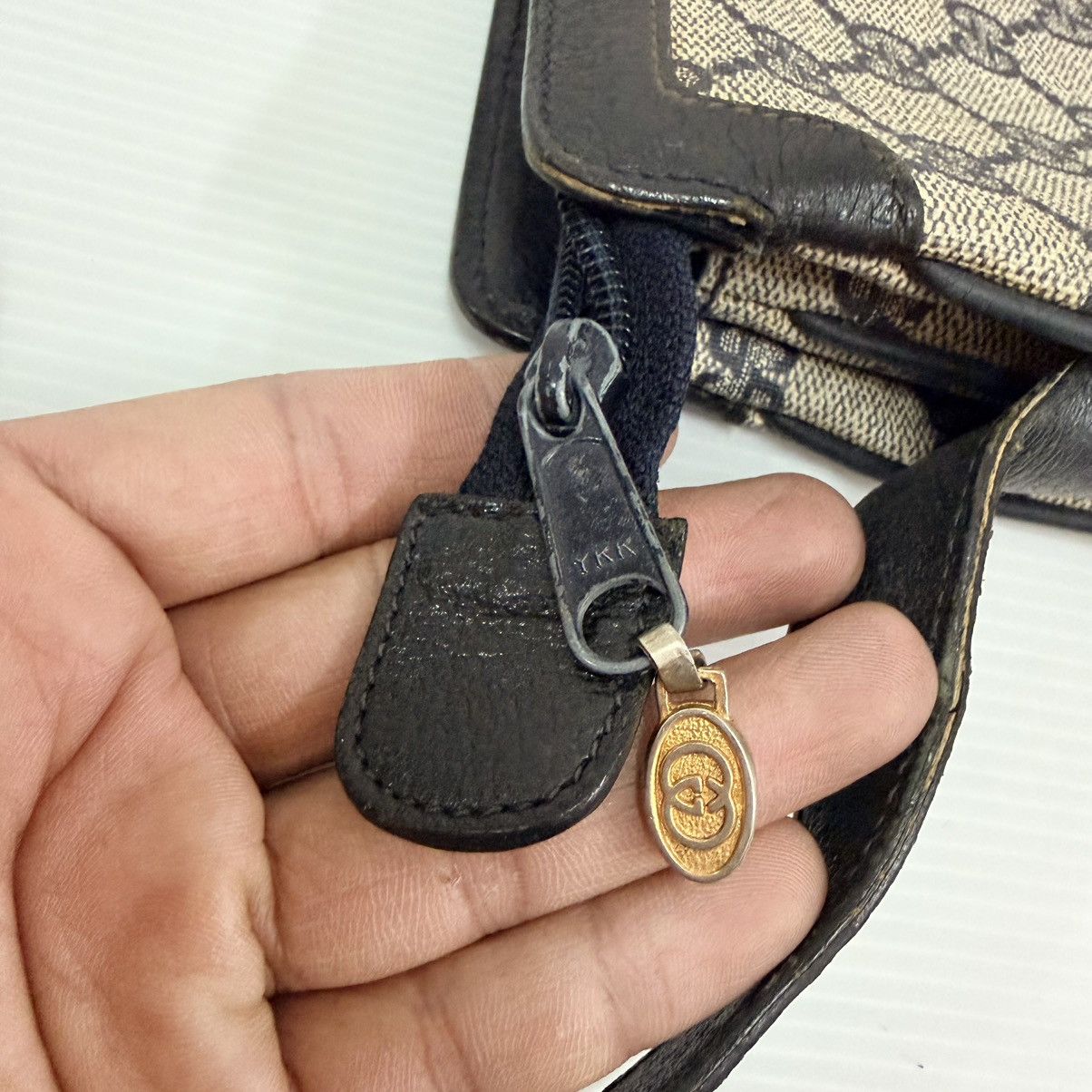 Gucci Gucci Monogram Vintage Shoulder Bag Size ONE SIZE - 5 Thumbnail