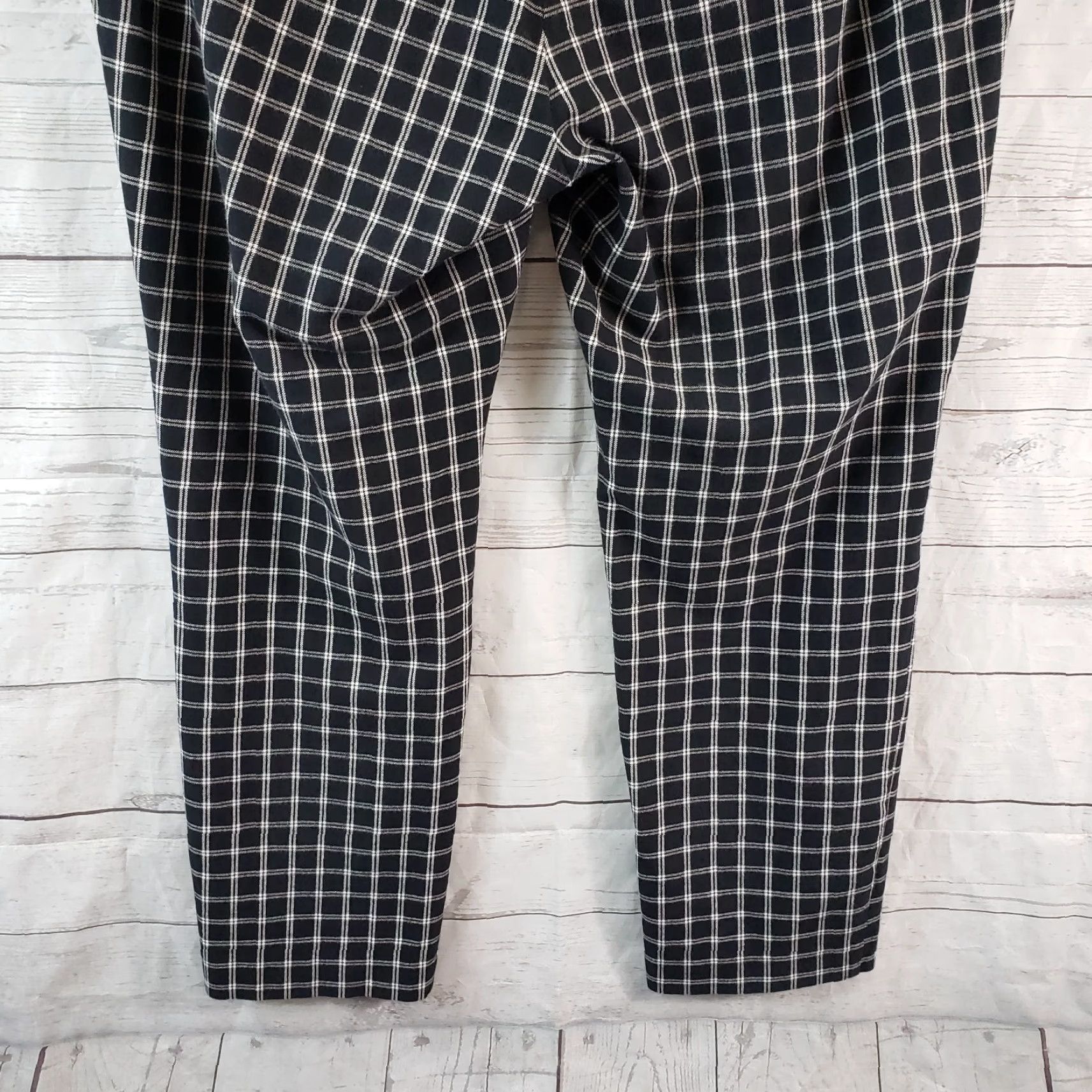 J. Jill J Jill Womens Premium Bi-Stretch Cropped Pants Sz 12 Black White Plaid Mid Rise Pants Women-Adult Casual Cropped 25.5 Inseam Mens? Size 34" / US 12 / IT 48 - 5 Thumbnail