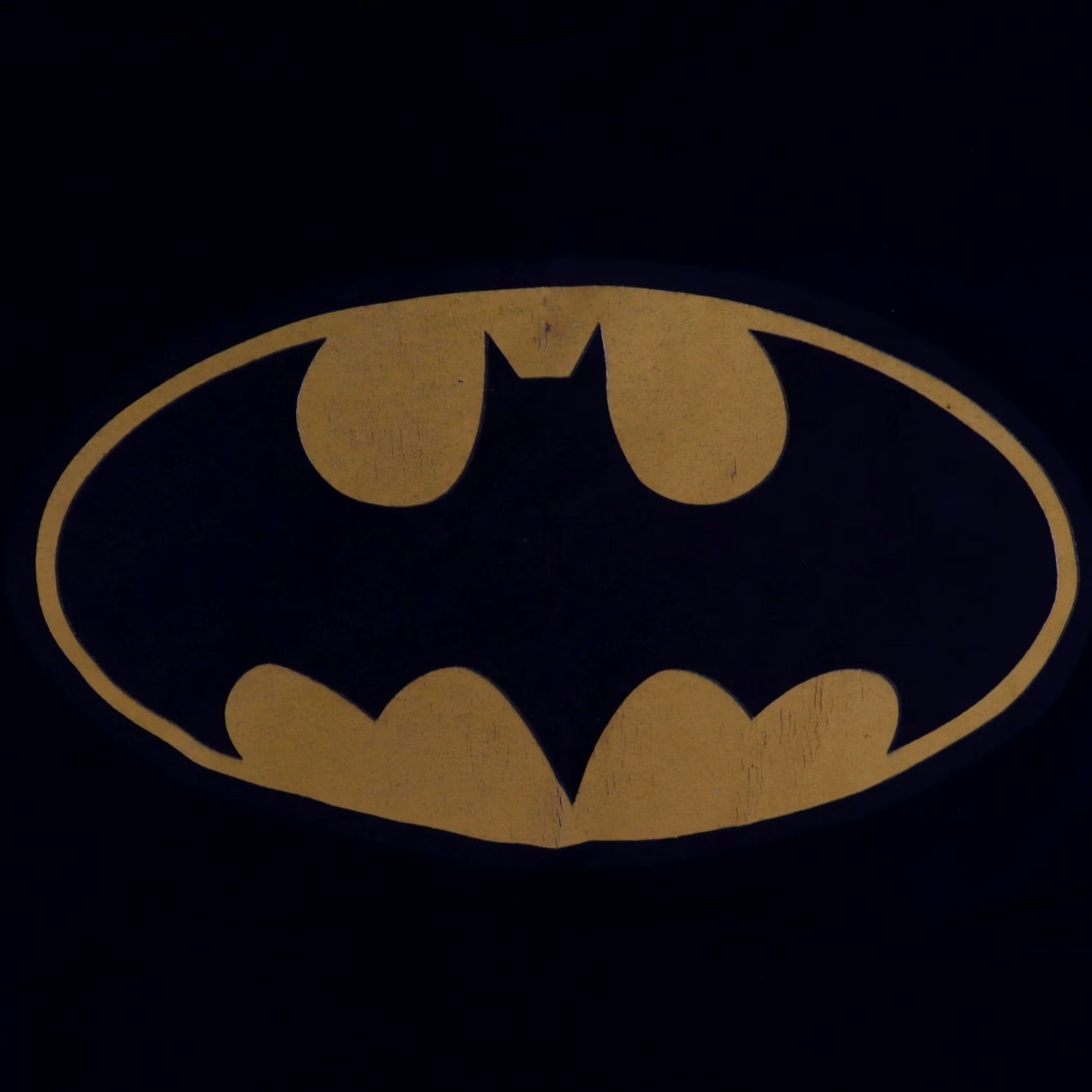 Gildan Vintage Batman Mens 2XL Classic Logo in Black Graphic T-shirt Sz XXL 2XL Size US XXL / EU 58 / 5 - 2 Thumbnail