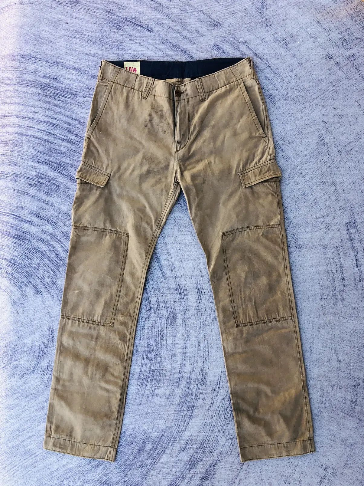 Designer × Japanese Brand × Vintage Faded Begie Cargo Trousers With 6 Pocket Workware Size US 33 - 1 Thumbnail