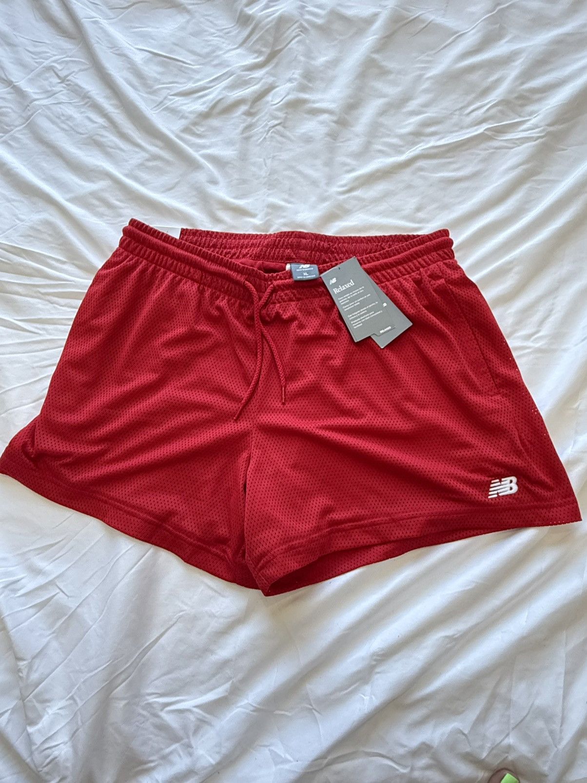 New Balance New Balance red mesh short size XL Size US 36 / EU 52 - 1 Thumbnail