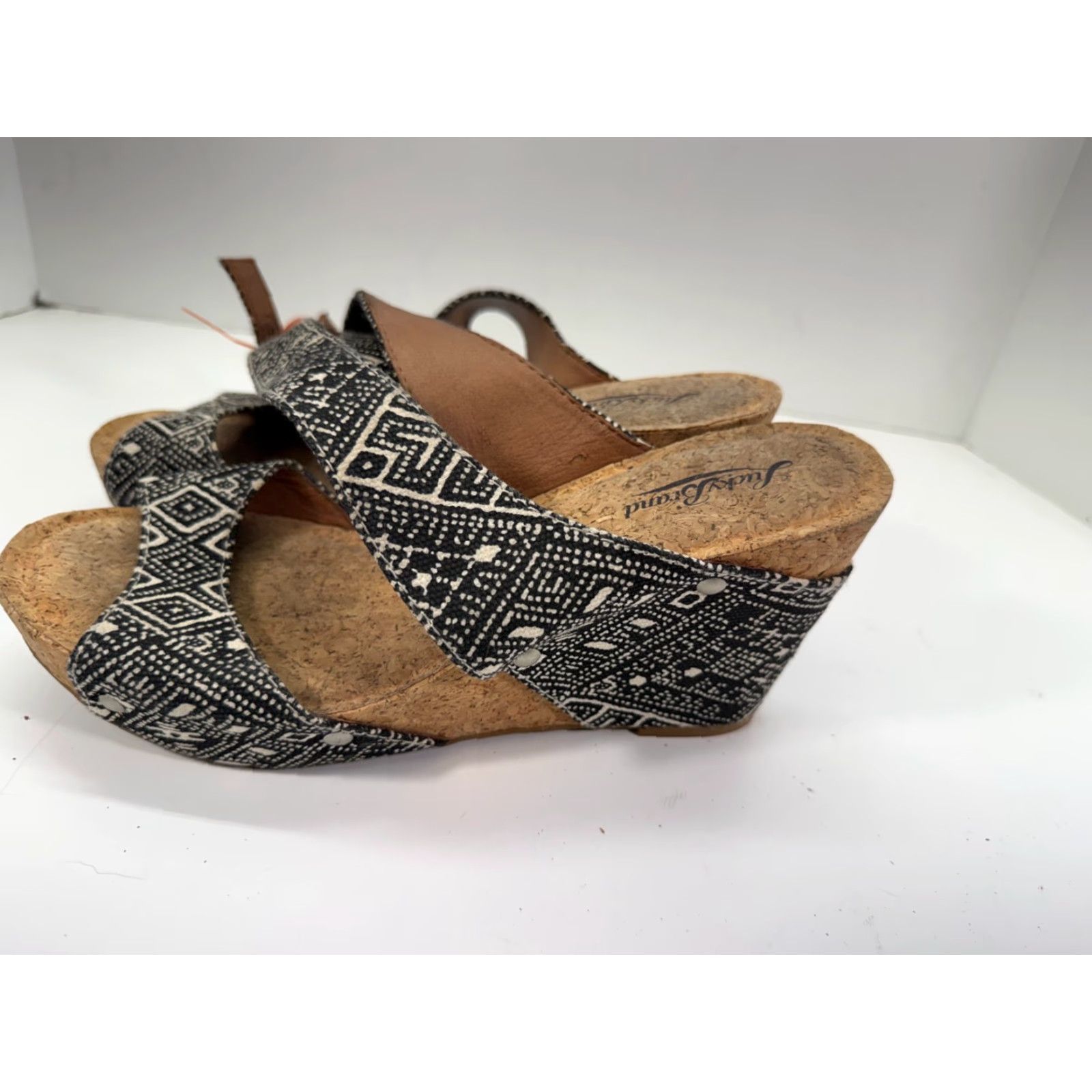 Lucky Brand Lucky Brand Moran Wedge Sandals Womens 8.5M Brown Black Crossover Ankle Strap Vintage: No Mens Womens Boy? Size US 7 / IT 37 - 6 Thumbnail