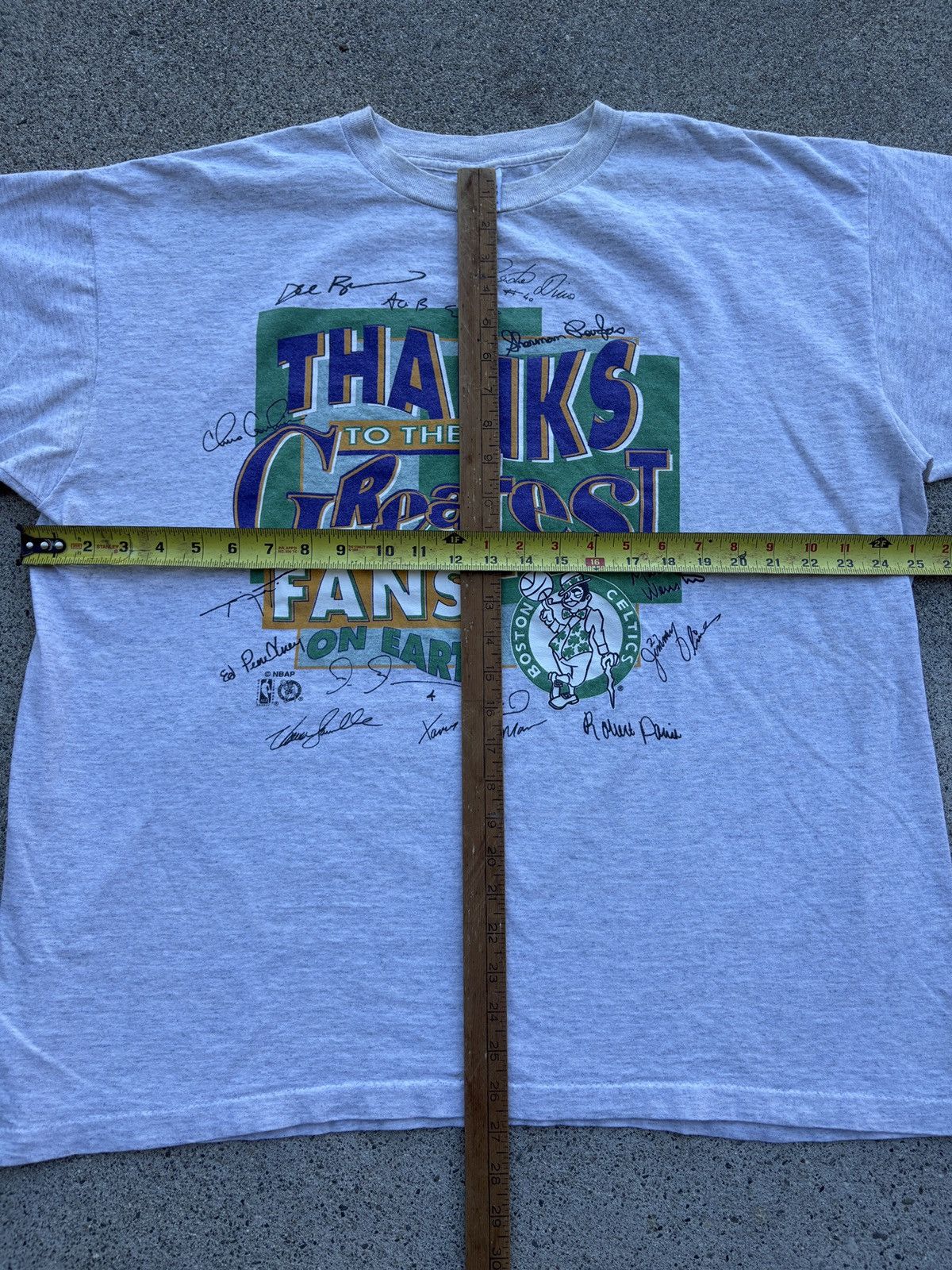 NBA Vintage 1994 Salem Athletics Boston Celtics T-Shirt Size XL Size US XL / EU 56 / 4 - 6 Thumbnail