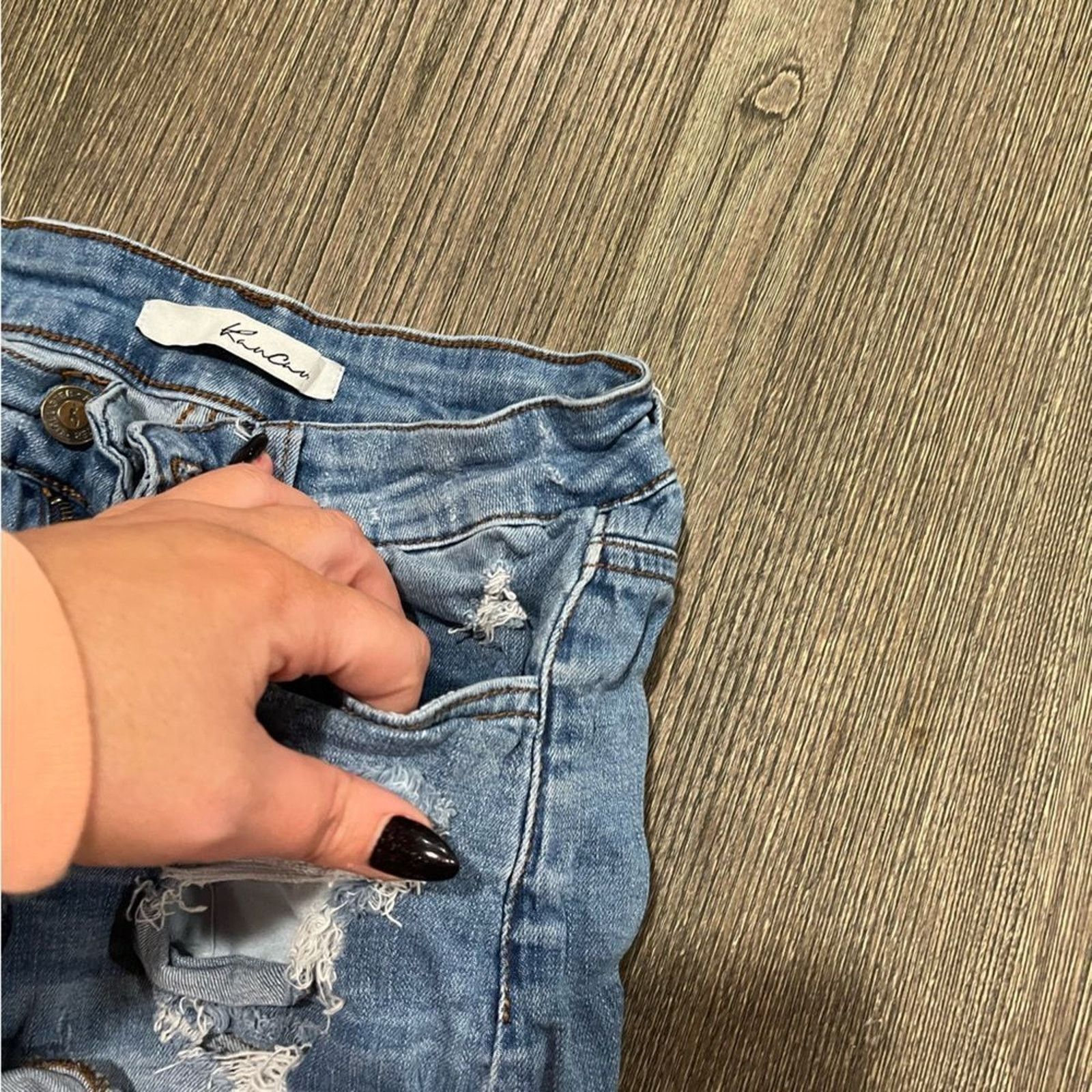Vintage Kancan Women's Shorts Distressed Frayed Cuffed Hem Size 24 Size 24" / US 00 / IT 34 - 3 Thumbnail