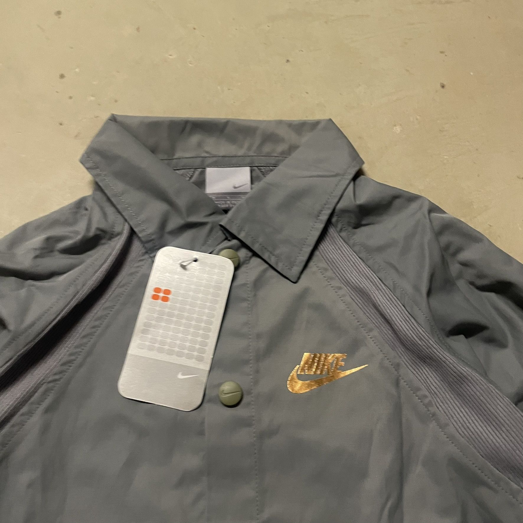 Nike Vintage Nike Jacket Deadstock Size US S / EU 44-46 / 1 - 1 Thumbnail