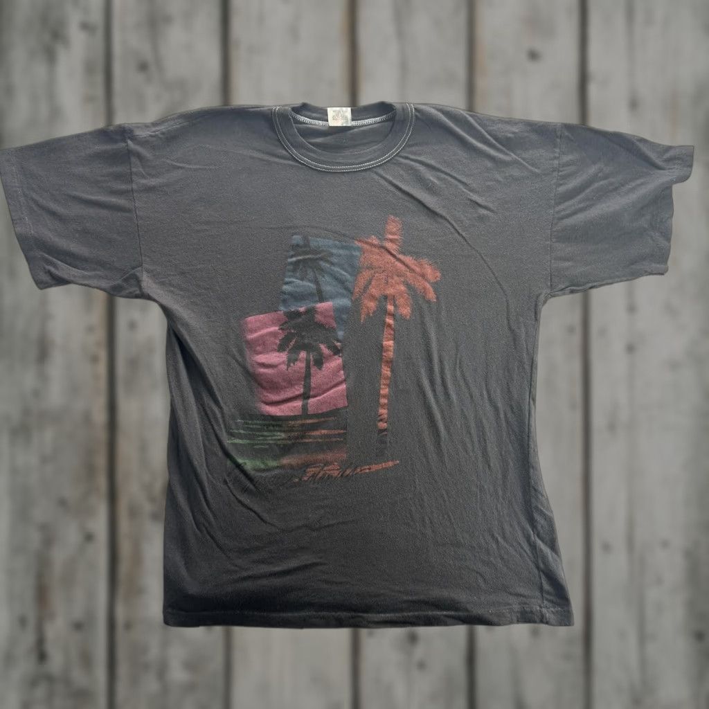 Vintage VINTAGE Sun Club Cayman Islands T-Shirt Men XL Black Graphic Print Beach Travel 90s Tee Size US XL / EU 56 / 4 - 1 Thumbnail