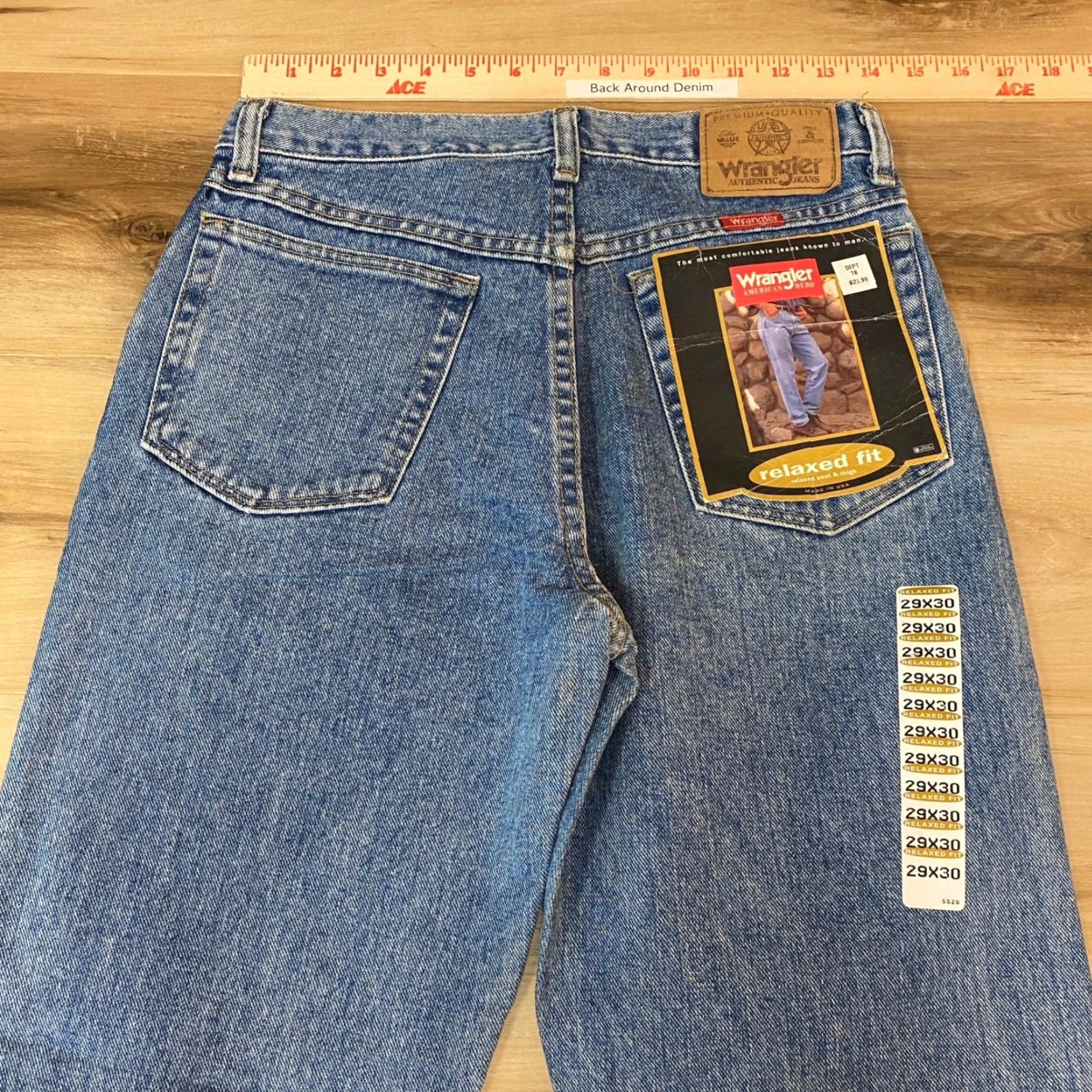 Wrangler VINTAGE Wrangler Jeans Relaxed Fit Blue Denim Mens 29x30 NWT USA 97601 AS Size US 29 - 7 Thumbnail