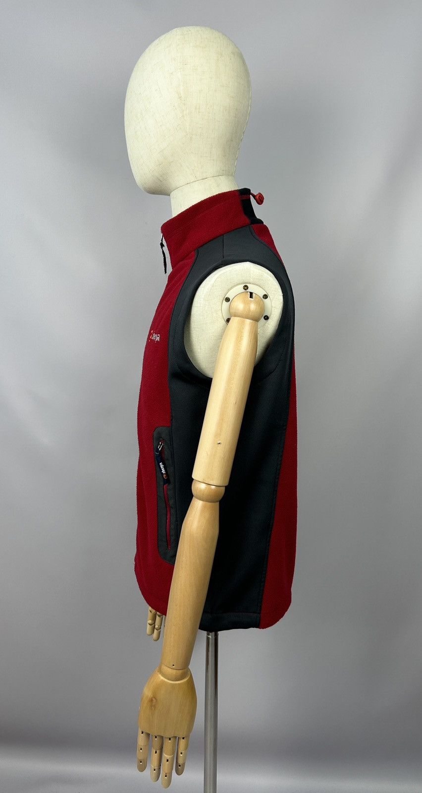 Other Sherpa Hiunchuli Fleece Grey Red Gilet Vest Size M Size US M / EU 48-50 / 2 - 5 Thumbnail