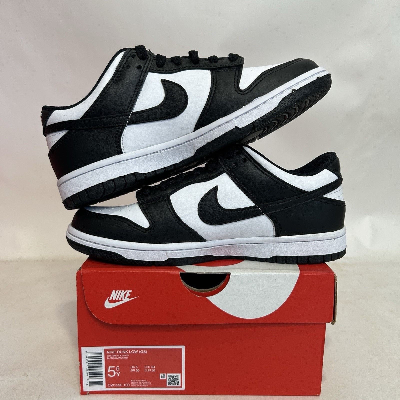 Nike Nike Dunk Low GS “Panda/Black White” Size US 7 / IT 37 - 3 Thumbnail