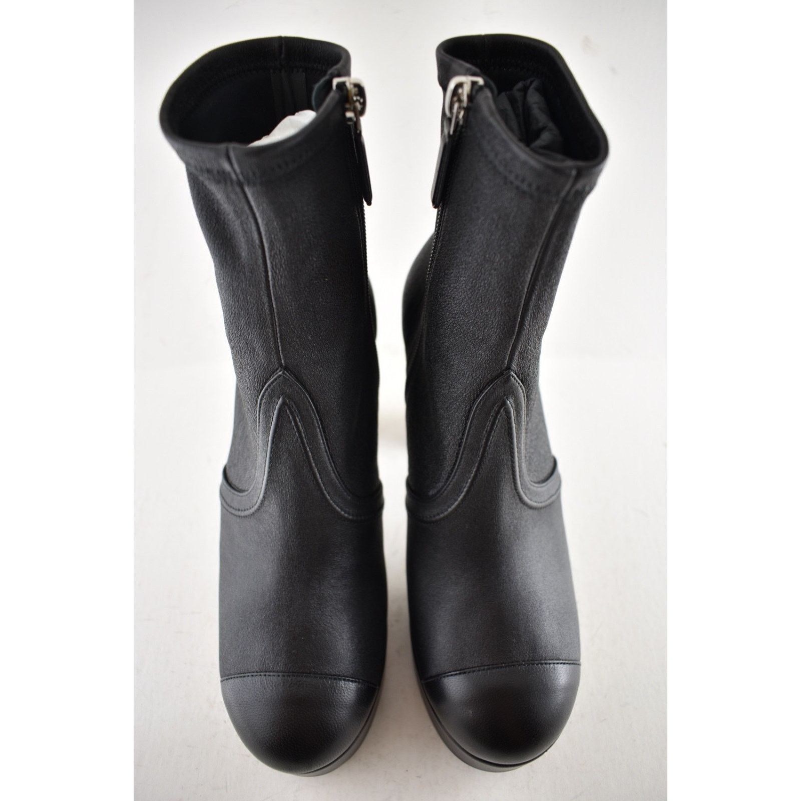 Chanel Chanel 24K Lambskin CC Ankle Platform Block Heel Bootie 39.5 Size US 8.5 / IT 38.5 - 8 Thumbnail