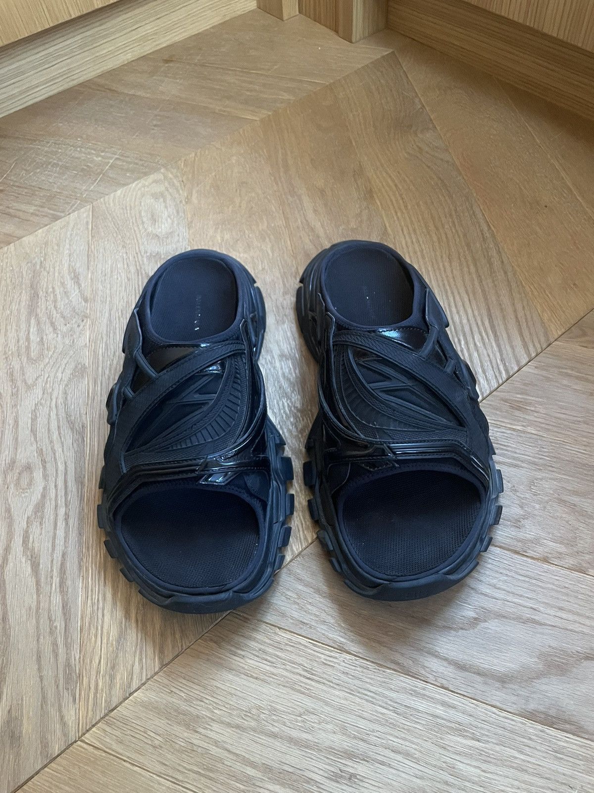 Balenciaga on sale sandals 2018