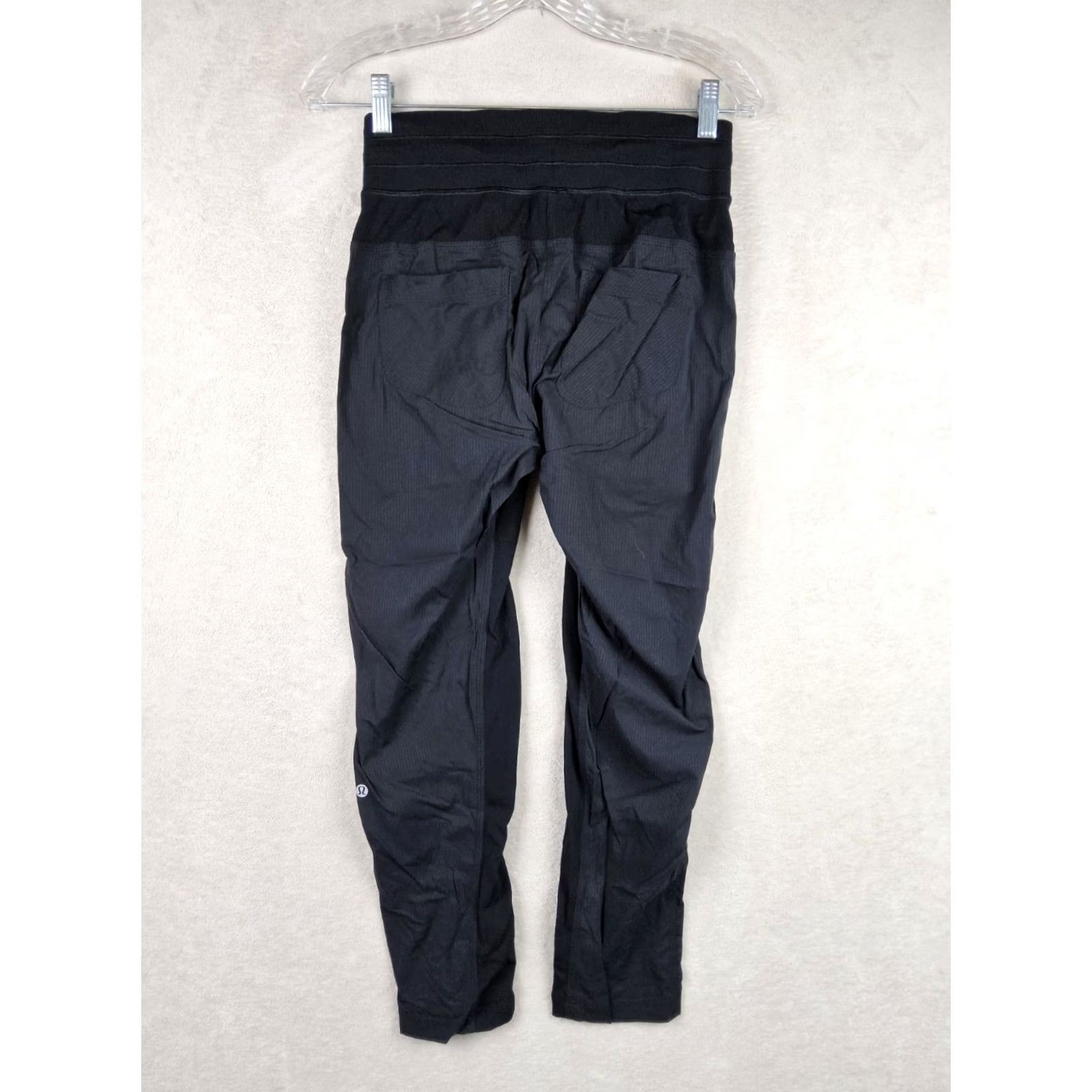 Lululemon Lululemon Pants Womens 4 Black Women Dance Studio Athletic Size Size 27" / US 4 / IT 40 - 2 Thumbnail