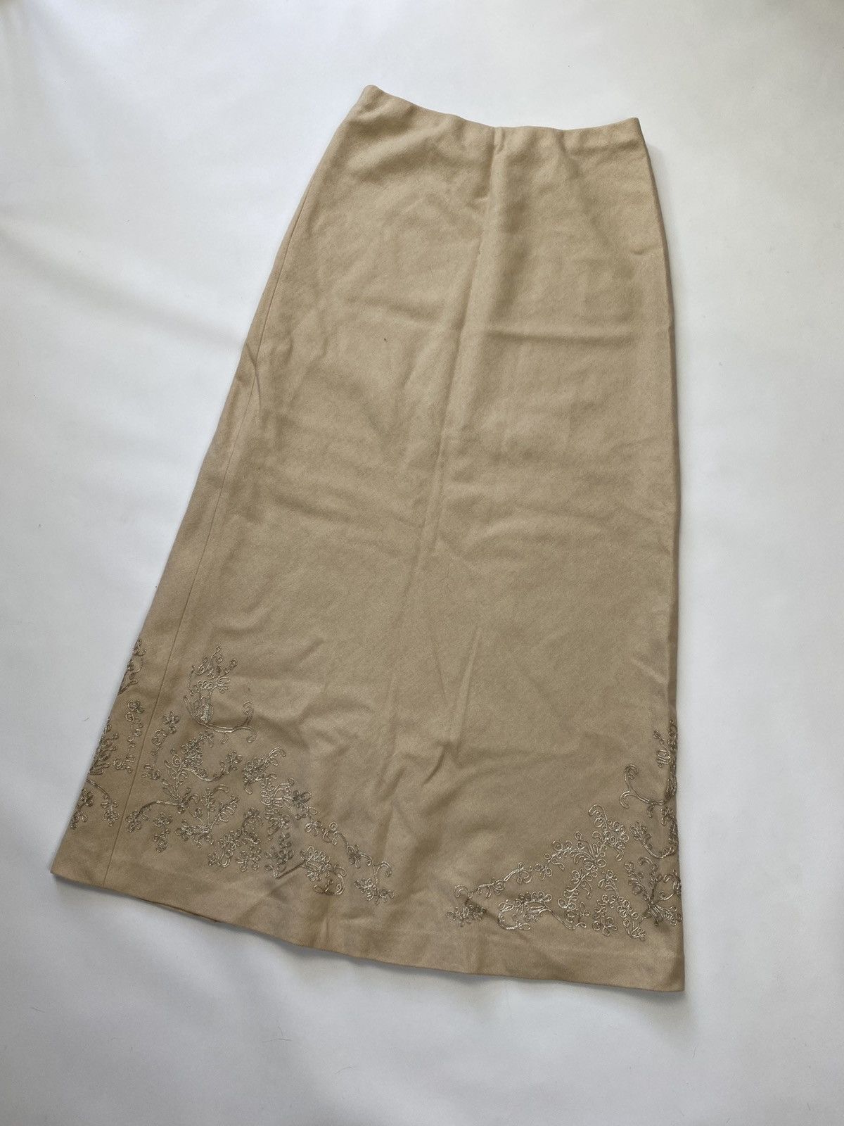 Gucci Gucci Luxury Wool Skirt Beige Embroidered Floral Ornament Size 28" / US 6 / IT 42 - 1 Thumbnail