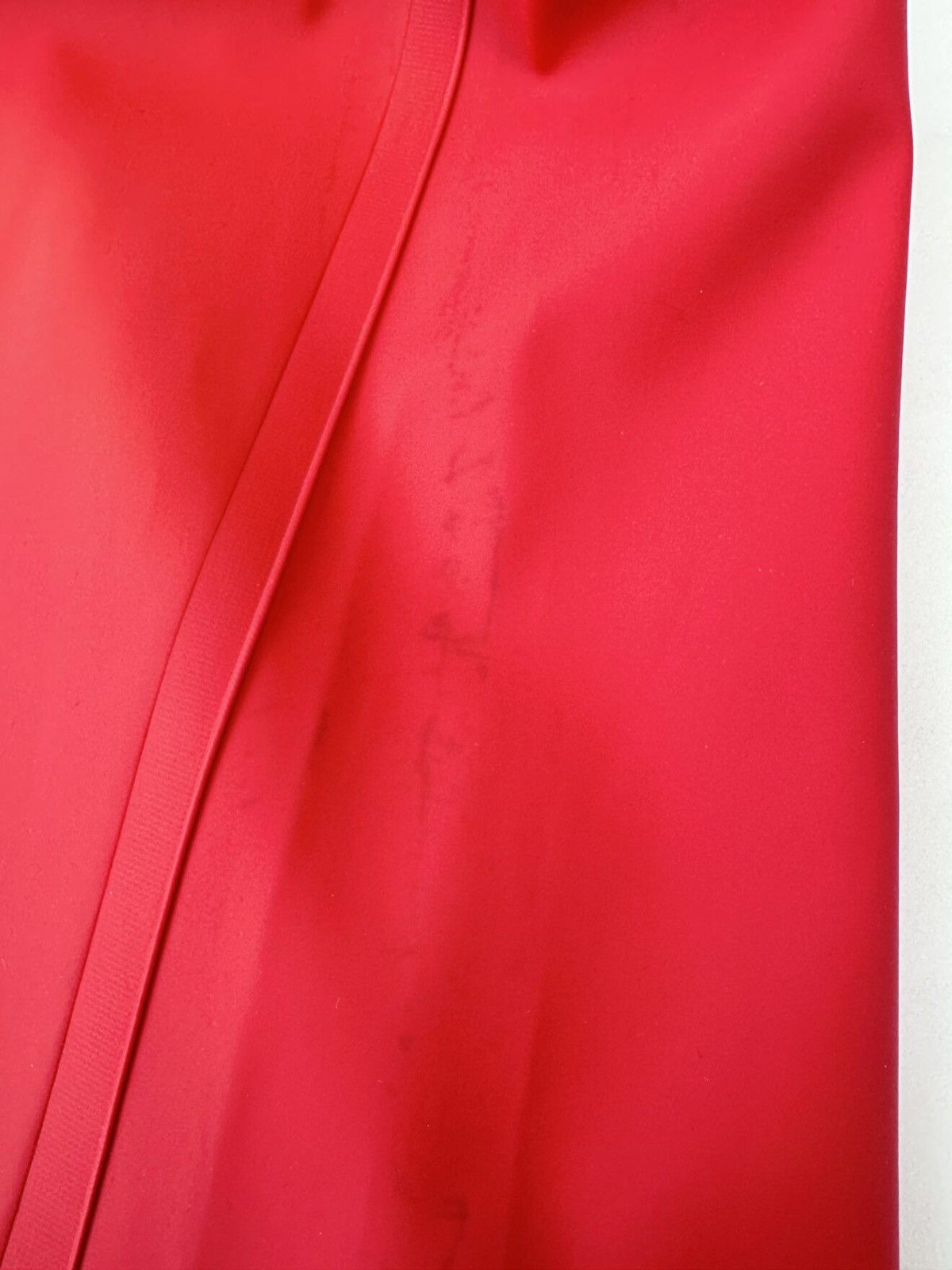 Vetements Red Raincoat Size US S / EU 44-46 / 1 - 6 Thumbnail