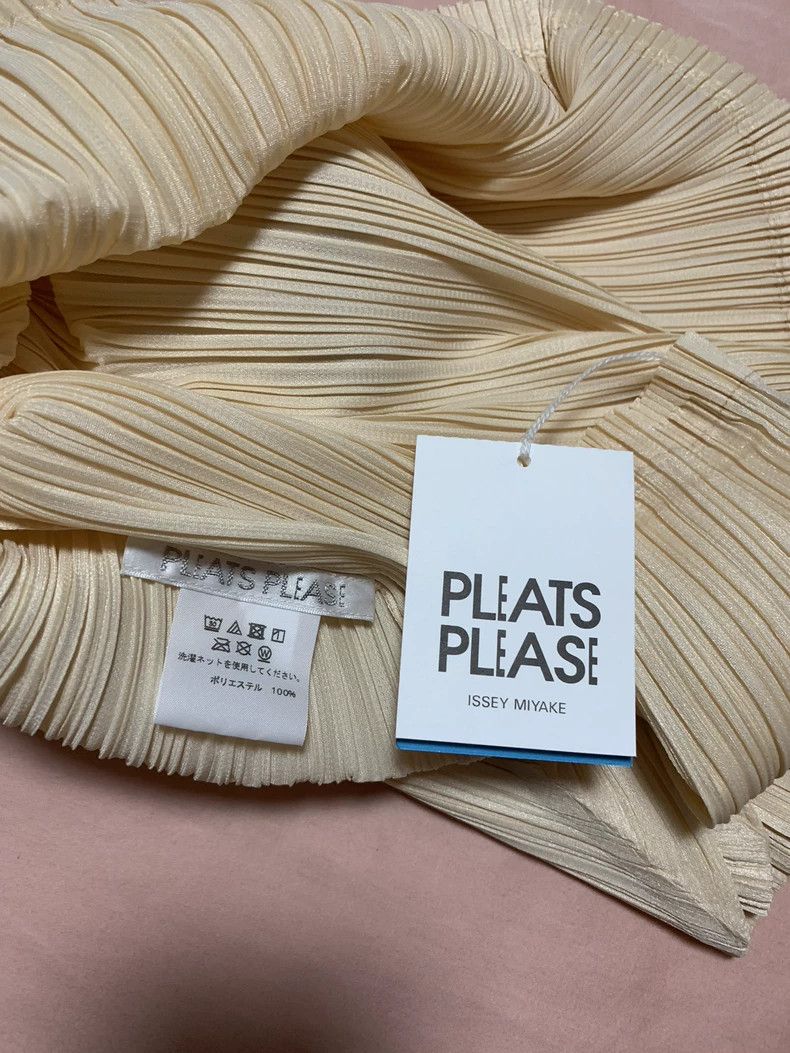 Issey Miyake issey miyake size:3 Ivory long-sleeved top 2506-Nextarrow Size XXS / US 00 / IT 34 - 6 Thumbnail