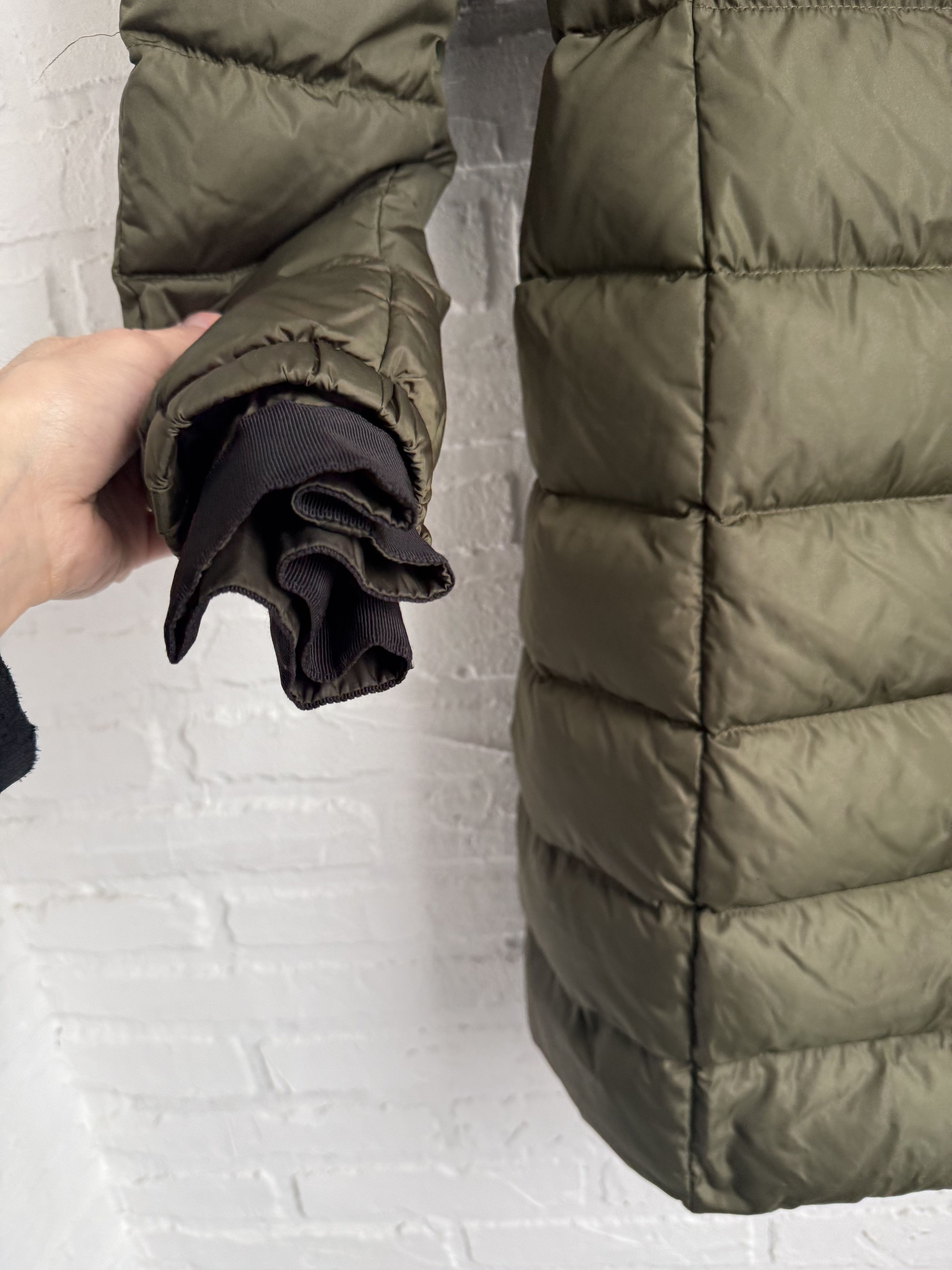 Moncler Moncler Betulong giubbotto down jacket parka Size US S / EU 44-46 / 1 - 20 Thumbnail