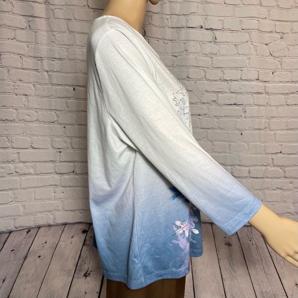 Chicos Chico's Weekends Frozen Winter Soft V-Neck Top Size 2 US L Size L / US 10 / IT 46 - 5 Thumbnail