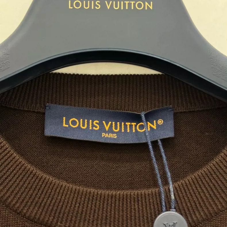 Louis Vuitton louis vuitton Hard case small flower knit short sleeve Size US L / EU 52-54 / 3 - 5 Thumbnail
