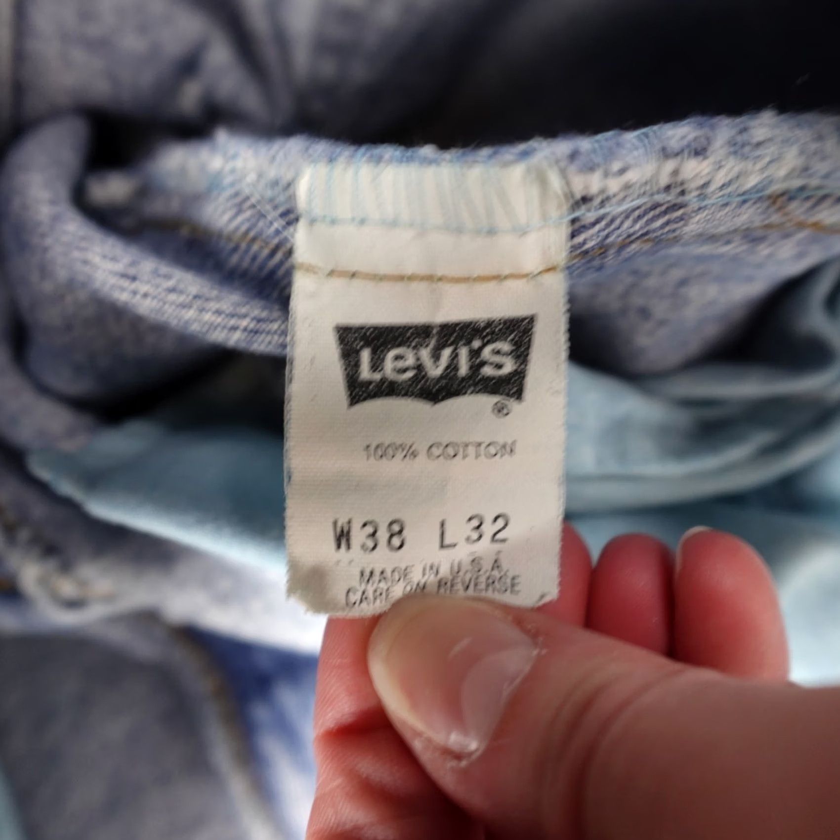 Levi's VINTAGE Levi’s 550 Jeans 38x32 Blue Denim Relaxed Fit Light USA Men's Jeans 90s Realted? Size US 38 / EU 54 - 3 Thumbnail