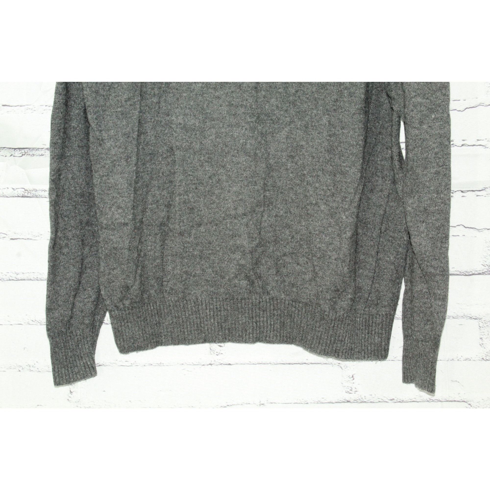L.L. Bean LL Bean Heather Gray Lambswool Blend V Neck Sweater Size US L / EU 52-54 / 3 - 9 Thumbnail