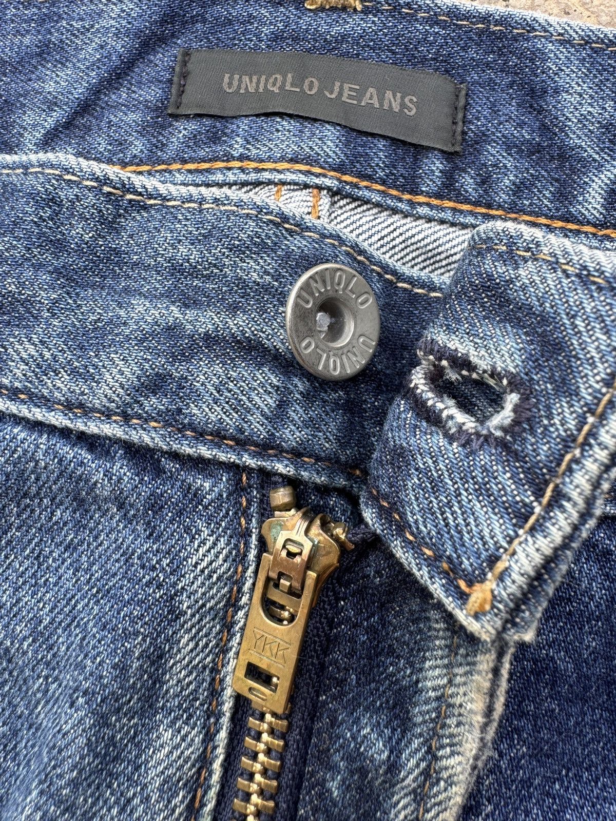 Uniqlo Vintage Uniqlo Distressed Jeans Size US 34 / EU 50 - 2 Thumbnail