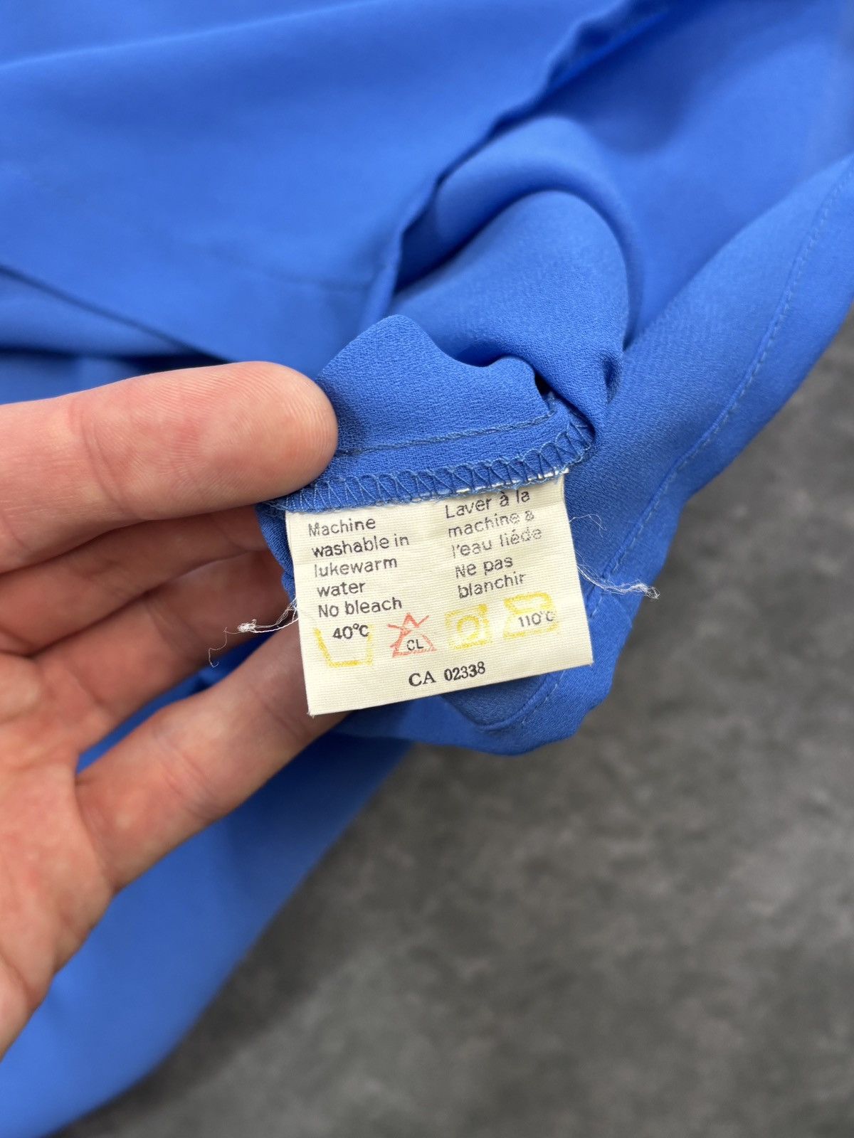 Vintage 1980s Vintage Shortsleeve Shirt Buttonup Acetate Viscose 16 Size XL / US 12-14 / IT 48-50 - 4 Thumbnail