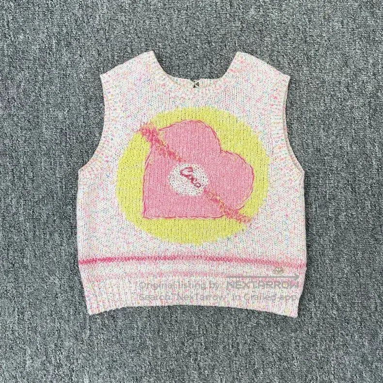 Chanel Chanel 24C Heart Knit Vest Women's. Size US M / EU 48-50 / 2 - 1 Thumbnail