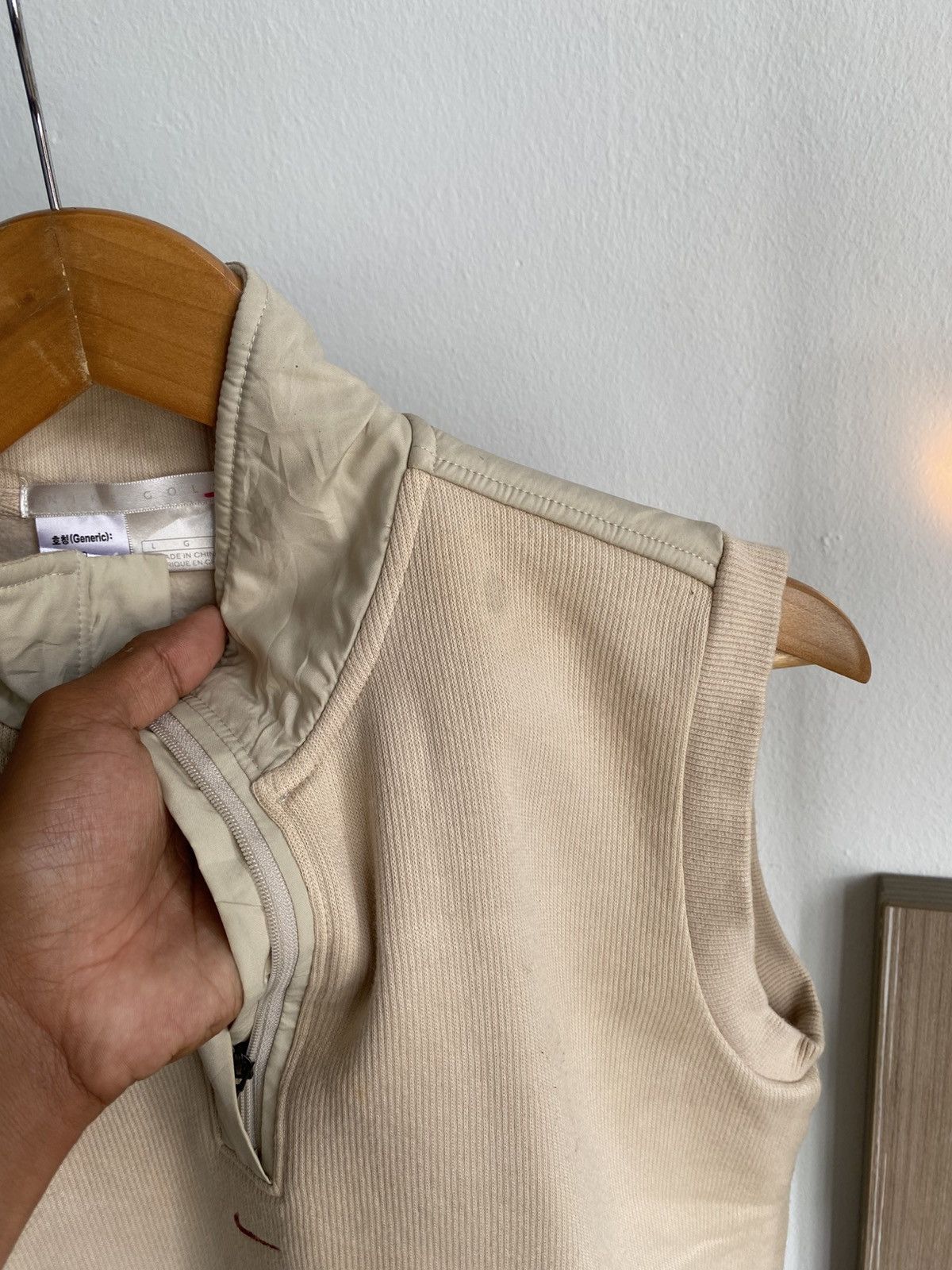 Nike NIKE Vest Centre Beige Y2K Size US S / EU 44-46 / 1 - 9 Thumbnail