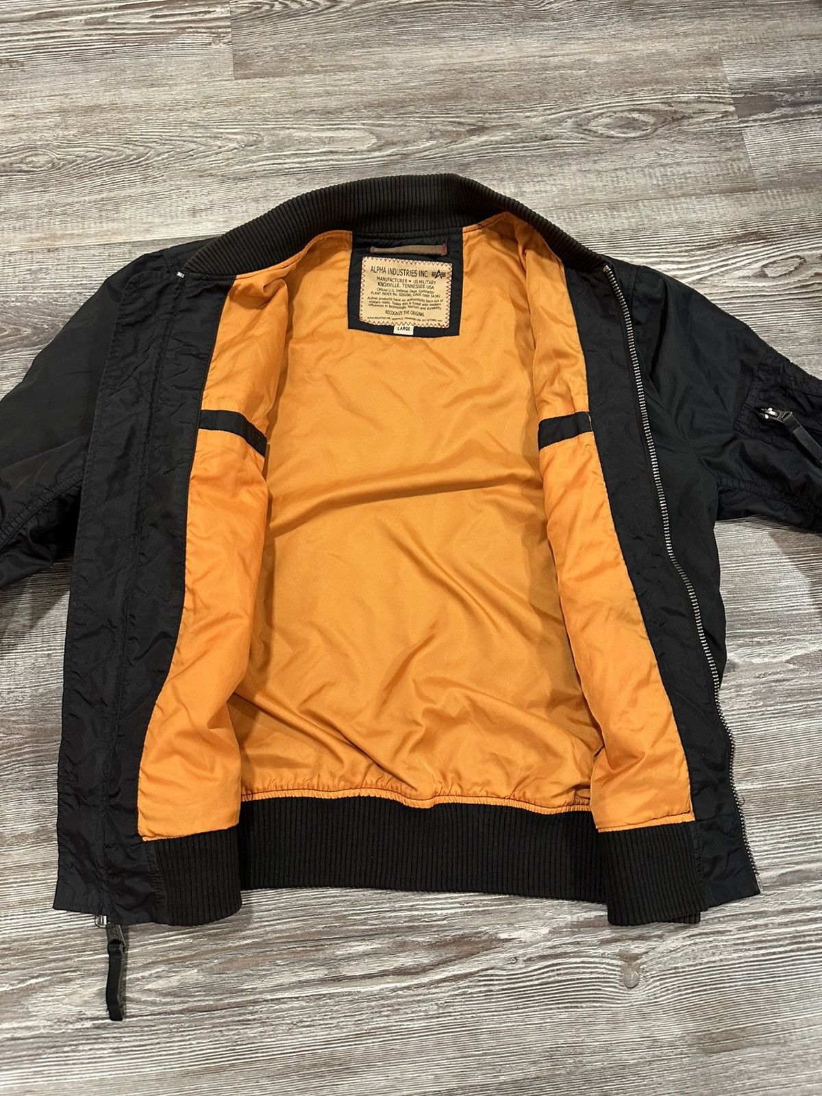 Alpha Industries × Vintage Vintage Alpha Industries Bomber Jacket Size L Size US L / EU 52-54 / 3 - 5 Thumbnail