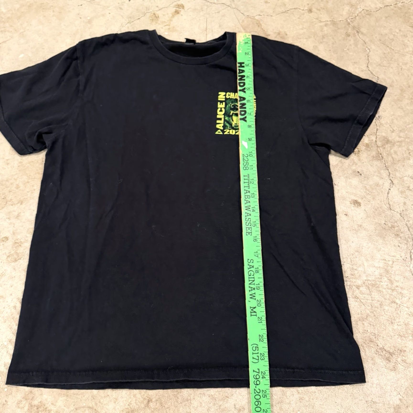 Vintage Alice in Chains American Tour 2022 T-Shirt Black Size Medium 90s Rock Size US M / EU 48-50 / 2 - 6 Thumbnail