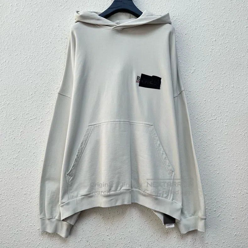 Balenciaga Balenciaga Distressed tape Coca-Cola wave white hoodie Size US M / EU 48-50 / 2 - 1 Thumbnail