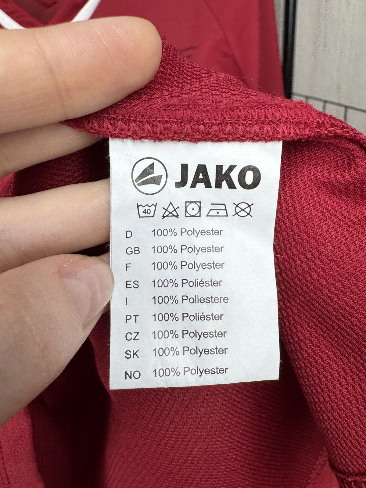 Other HANNOVER 96 2012 13 HOME Player Issue Shirt JAKO #17 DJOUROU Size US L / EU 52-54 / 3 - 11 Thumbnail