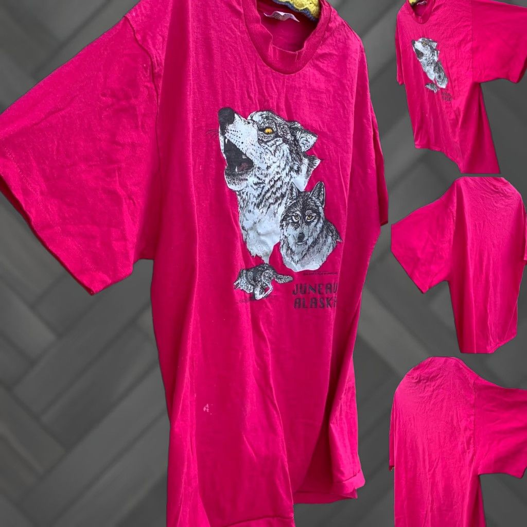 Hanes VINTAGE Hanes Heavyweight 50/50 T-Shirt Wolf Graphics Juneau Alaska 1990s 1993 XL Mens Pink Short Sleeve Crew Neck Graphic Print Size US XL / EU 56 / 4 - 1 Thumbnail