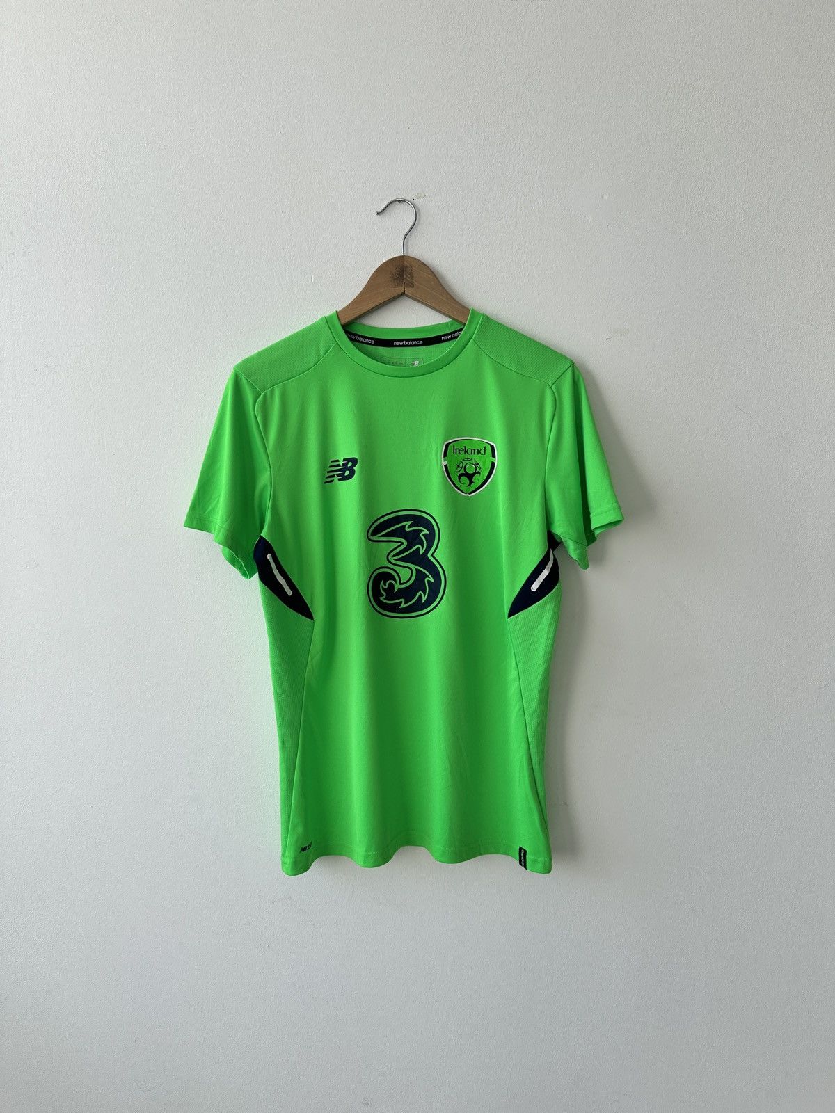 New Balance Ireland football jersey soccer New Balance size M Size US M / EU 48-50 / 2 - 1 Thumbnail