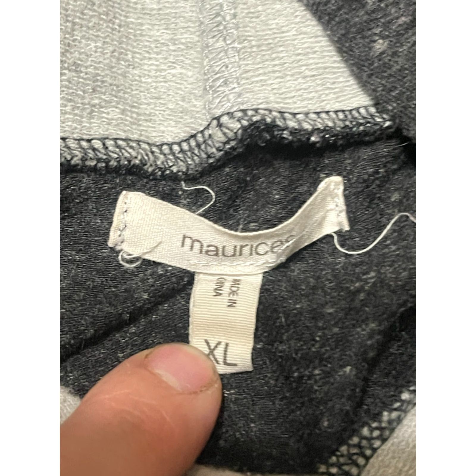 Vintage **Maurices Women's XL Gray Hoodie, Zip Side, Drawstring, Pullover** User: **Maurices Women's Gray Hoodie, XL, Zip Side, Drawstring, Pullover** Size XL / US 12-14 / IT 48-50 - 5 Thumbnail