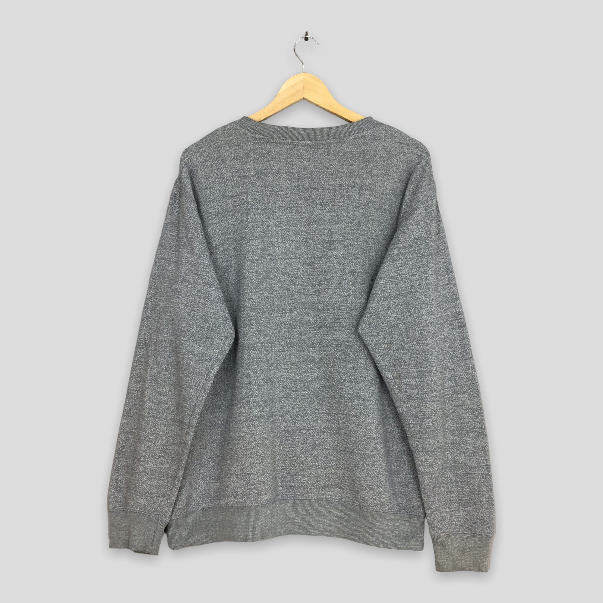 DC Vintage 90s Dc Shoe Co Usa Gray Sweatshirt Large Size US L / EU 52-54 / 3 - 5 Thumbnail