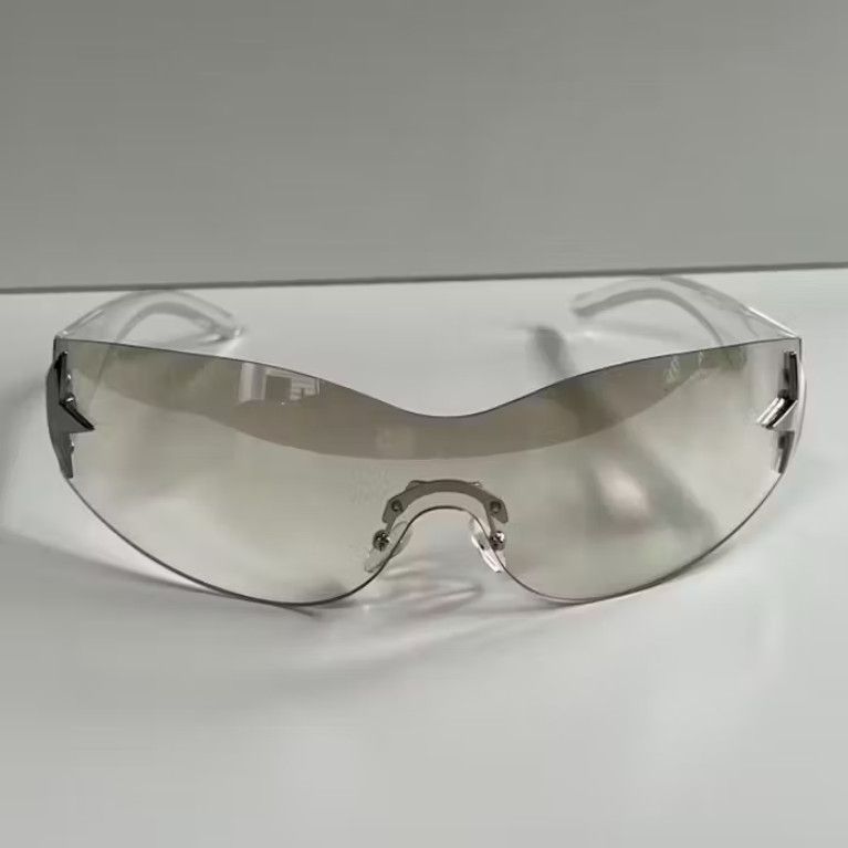 Designer Y2K 2000s vintage clear gradient frameless star sunglasses Size ONE SIZE - 6 Thumbnail