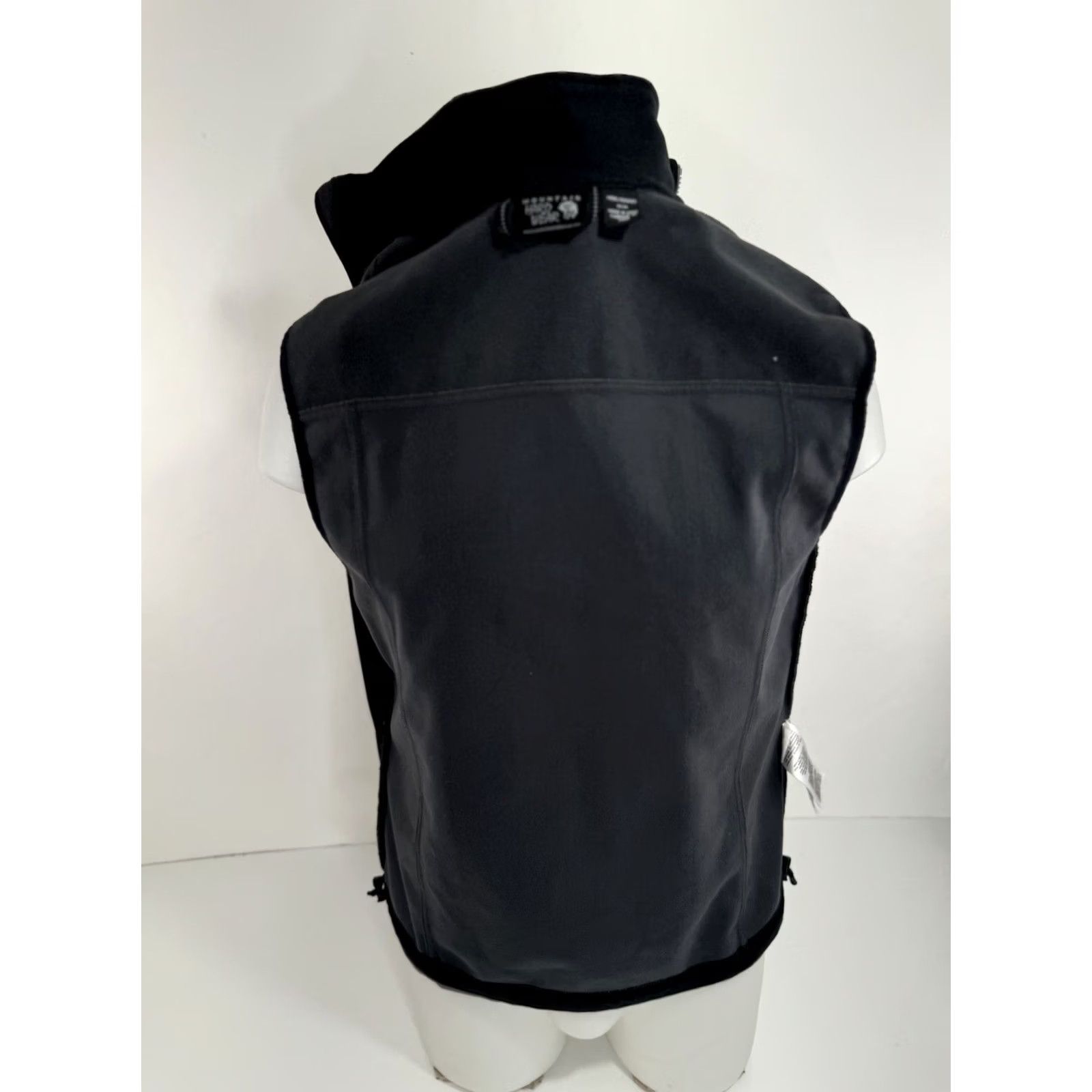 Mountain Hardwear Mountain Hardwear Vest Mens M Full Zip Embroidered Gray Size US M / EU 48-50 / 2 - 4 Thumbnail