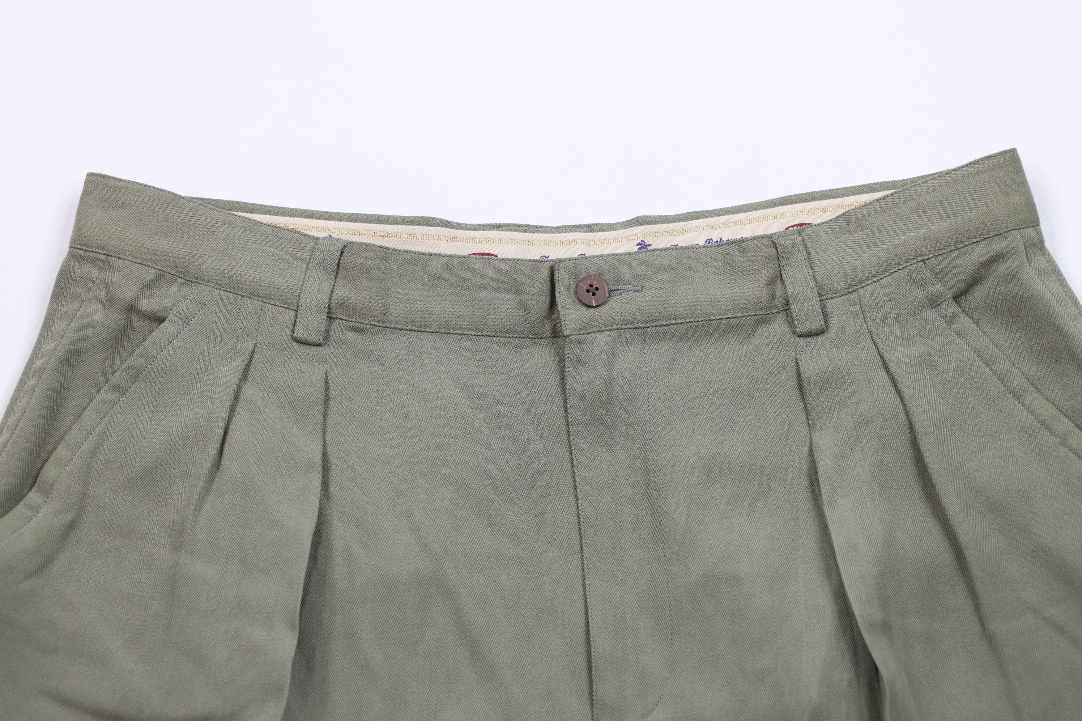 Tommy Bahama × Vintage Vintage 90s Tommy Bahama Relax Herringbone Pleated Shorts Size US 36 / EU 52 - 2 Thumbnail